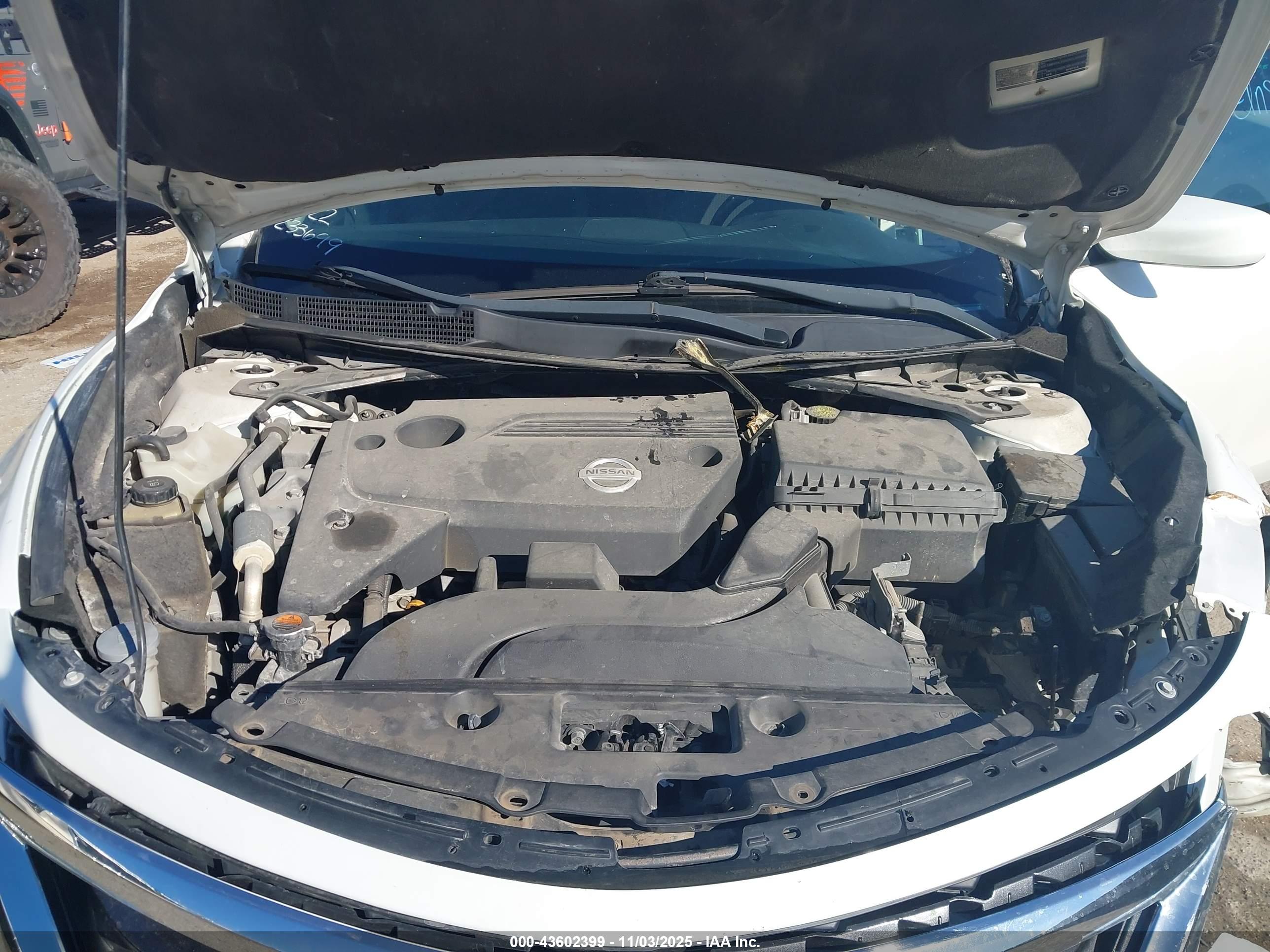 NISSAN ALTIMA image 10