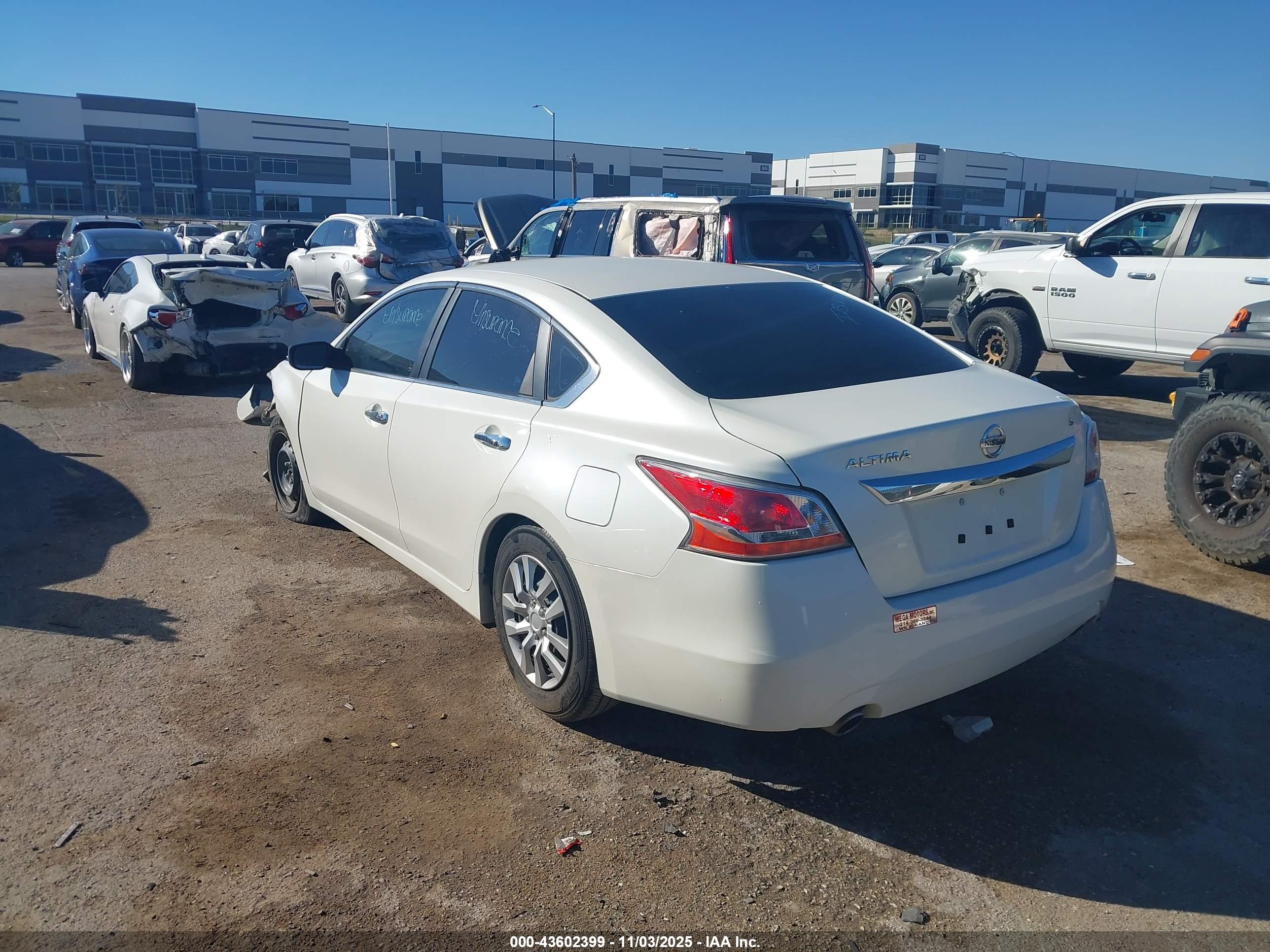 NISSAN ALTIMA image 3