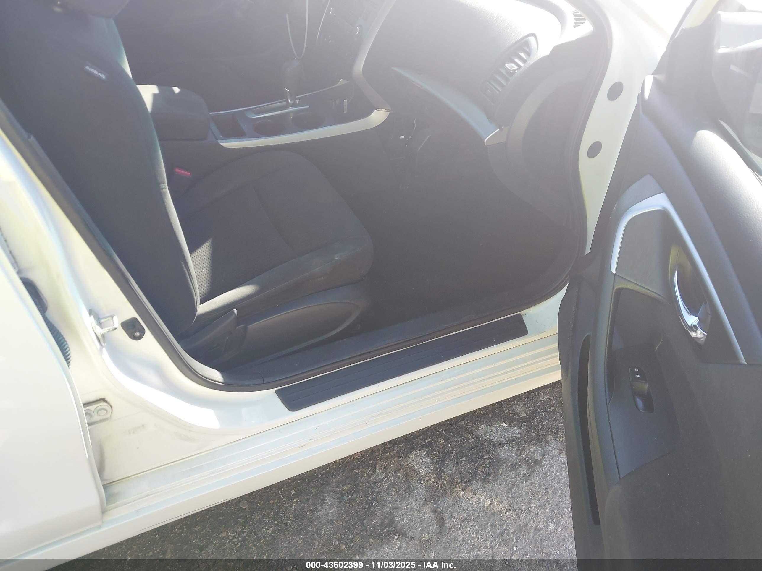 NISSAN ALTIMA image 5