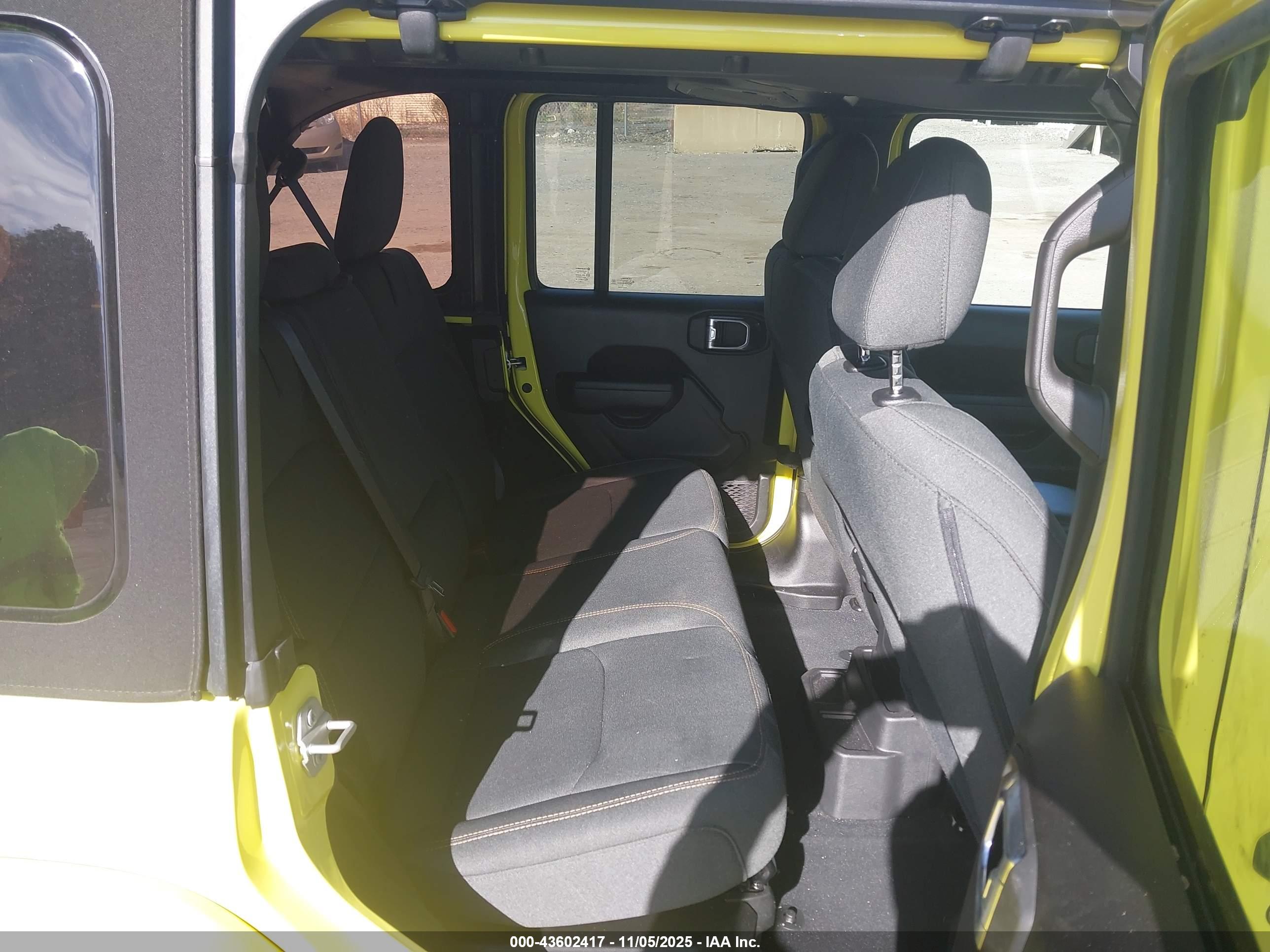 JEEP WRANGLER image 8
