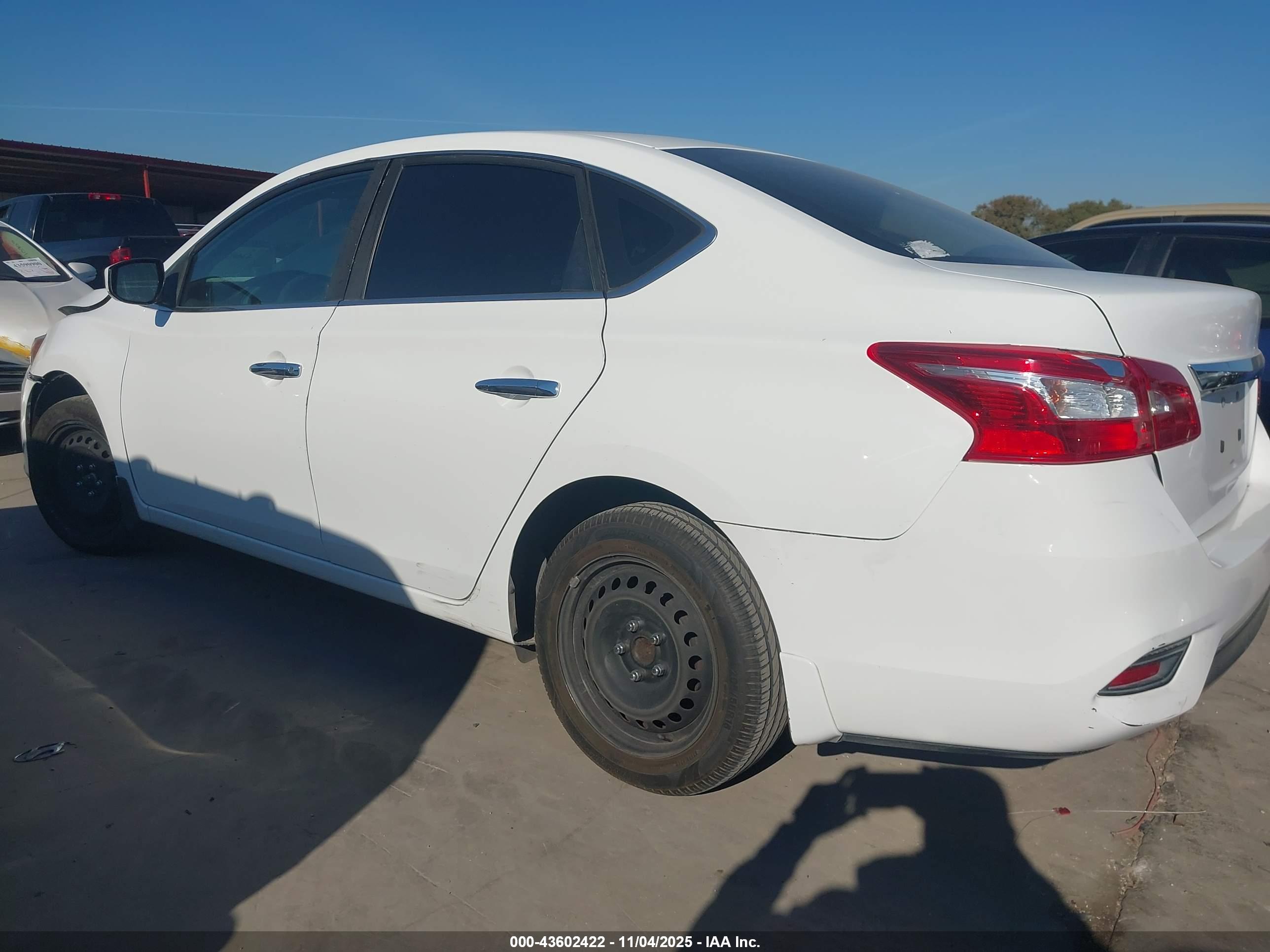NISSAN SENTRA image 3
