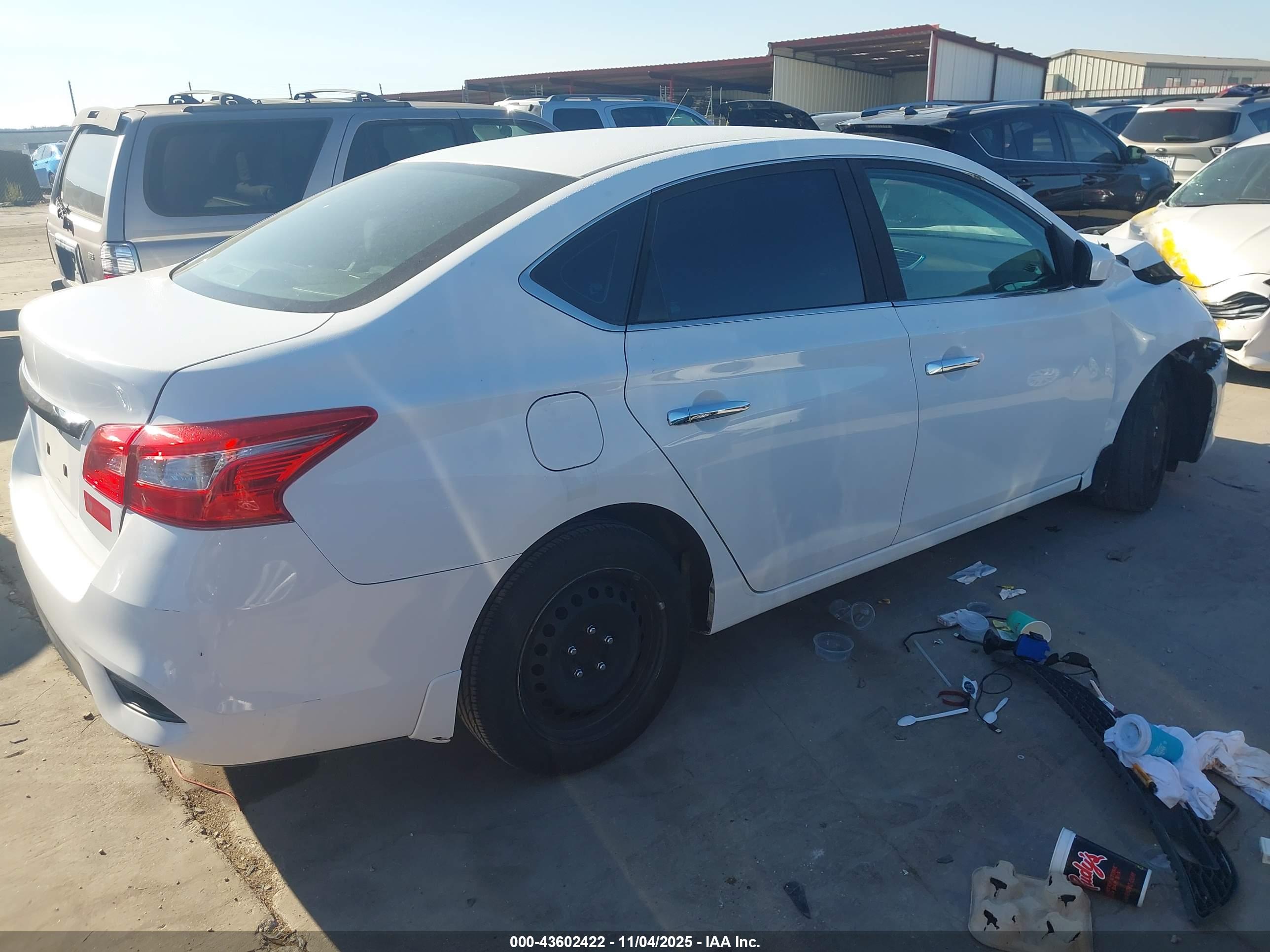 NISSAN SENTRA image 4