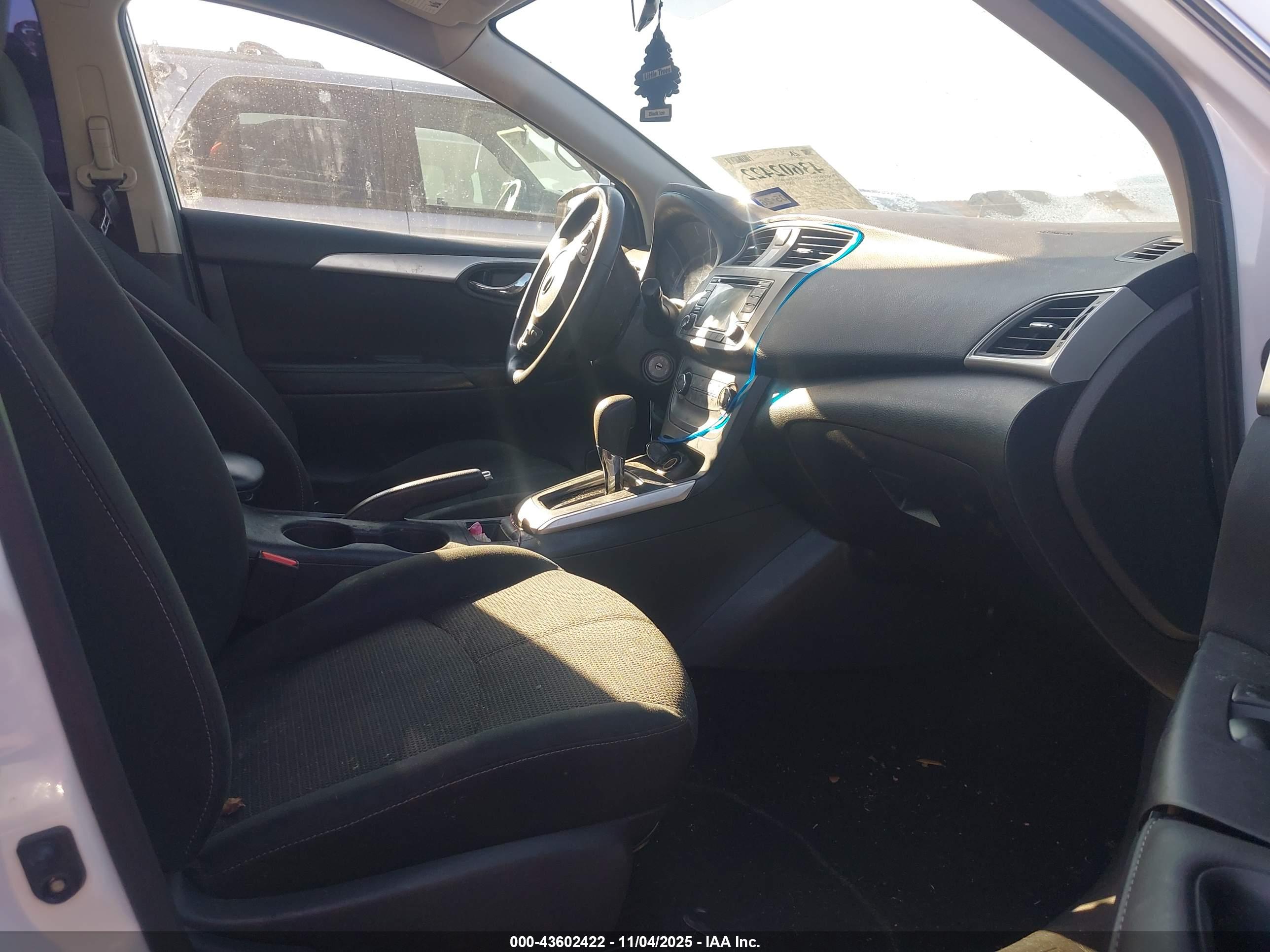NISSAN SENTRA image 5