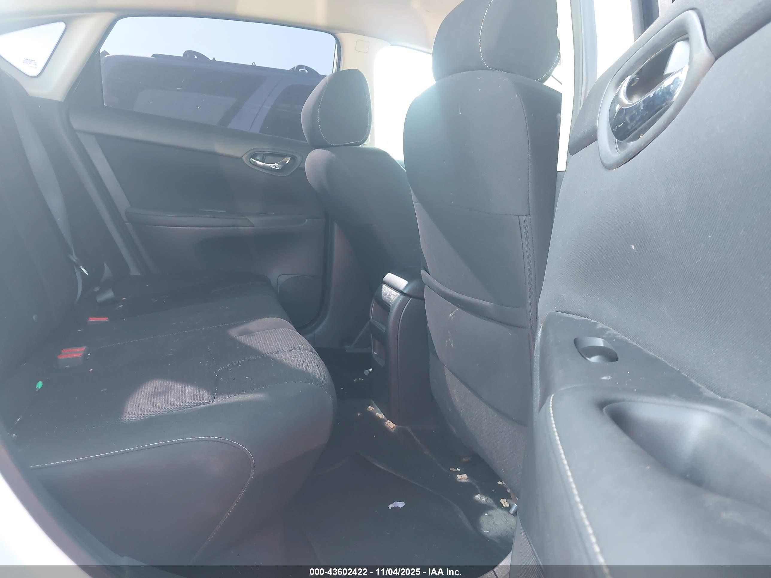 NISSAN SENTRA image 8