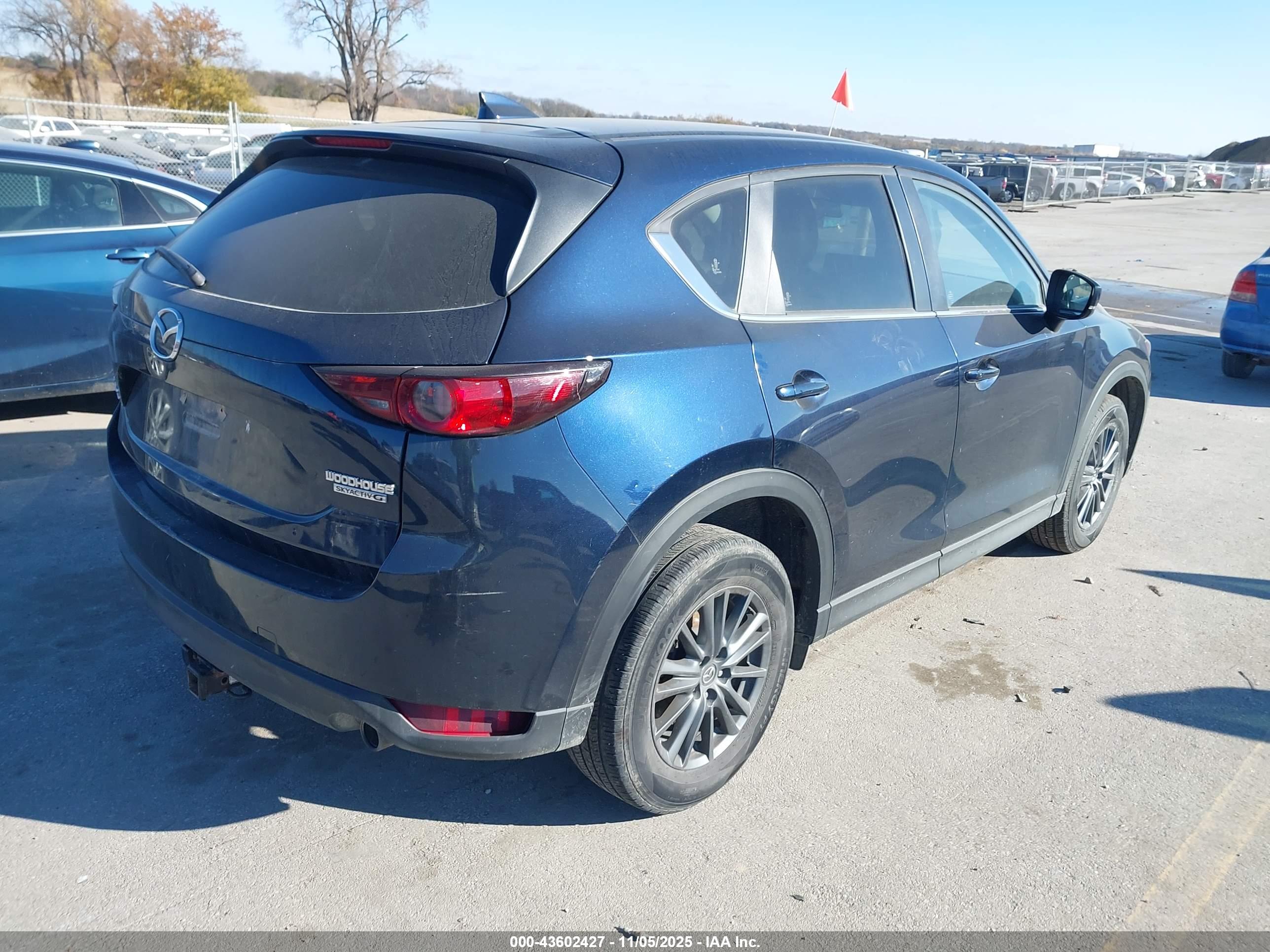 MAZDA CX-5 image 4
