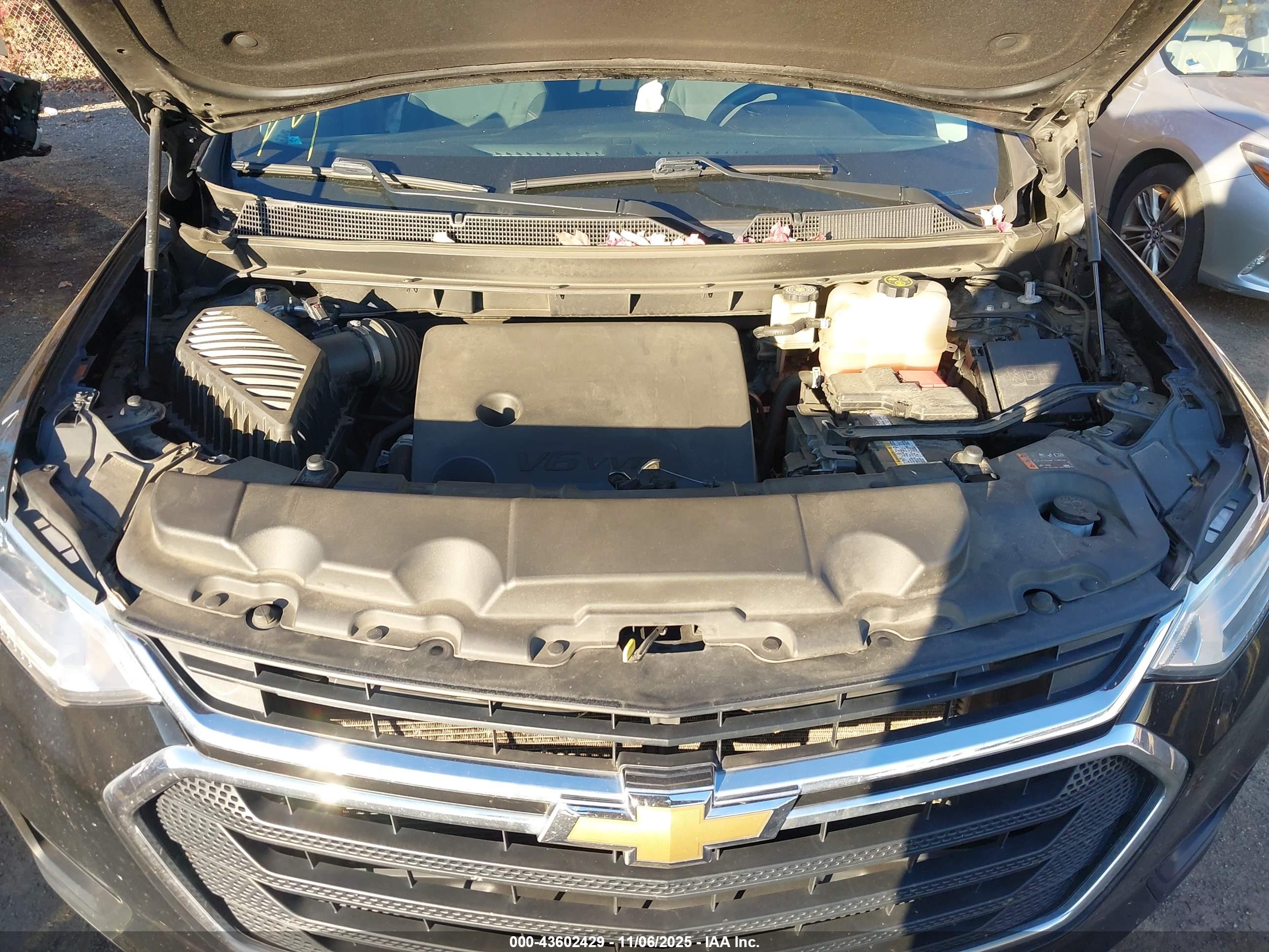 CHEVROLET TRAVERSE image 10