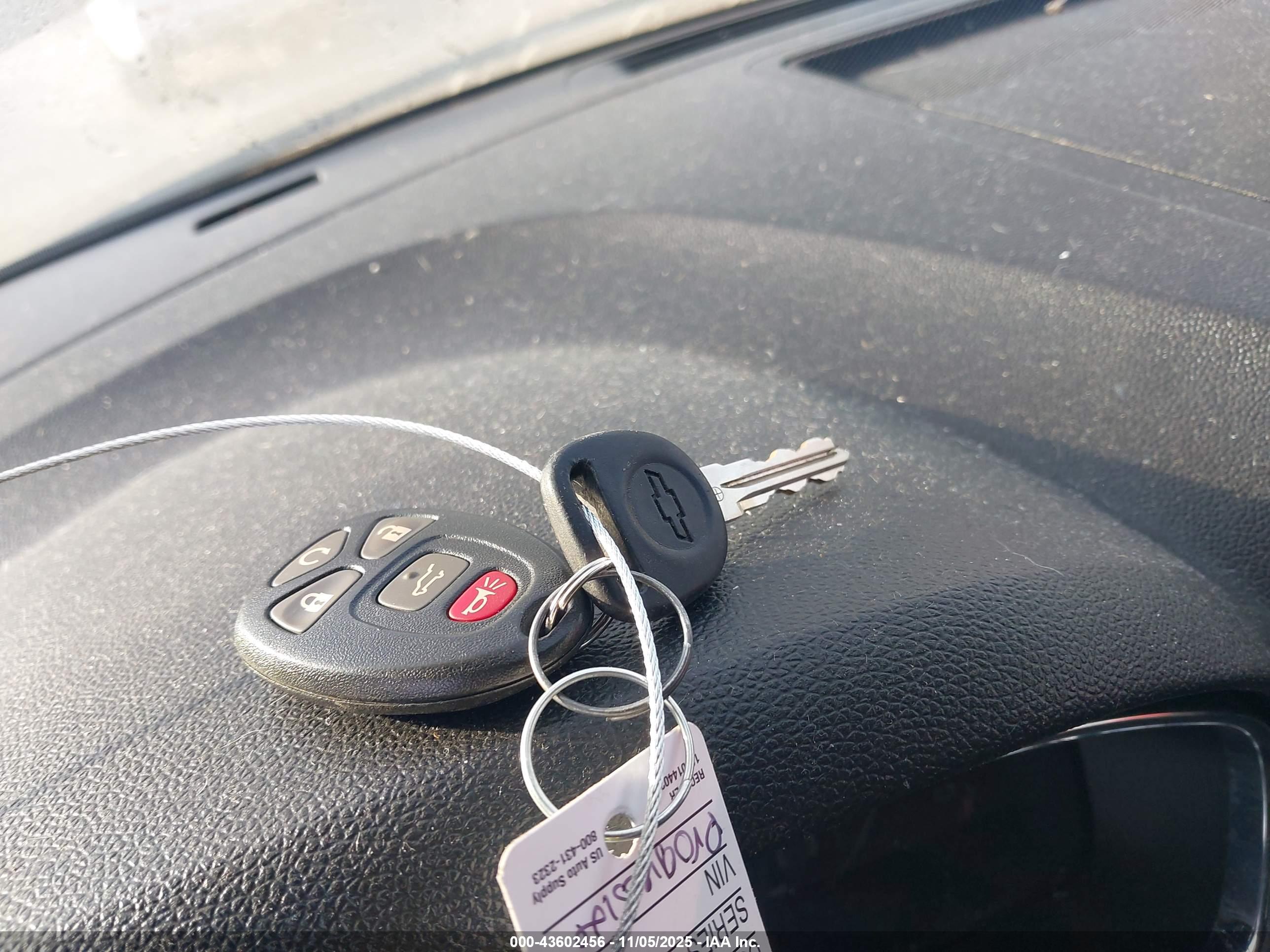 CHEVROLET TRAVERSE image 11