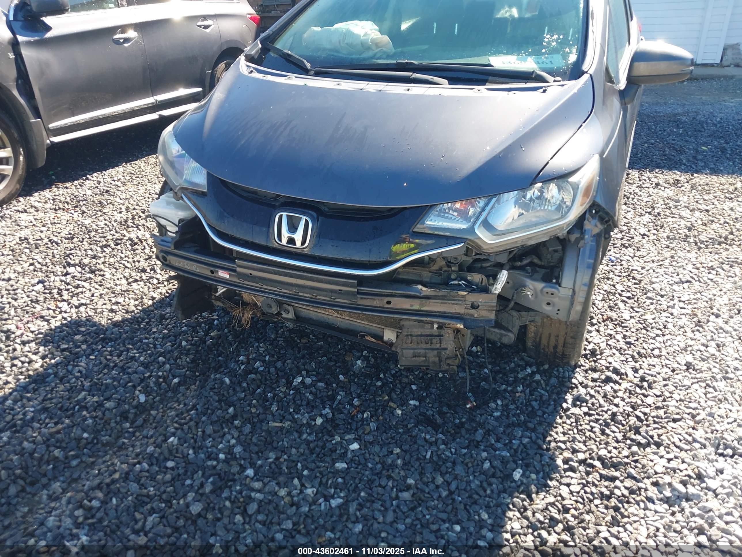 HONDA FIT image 6