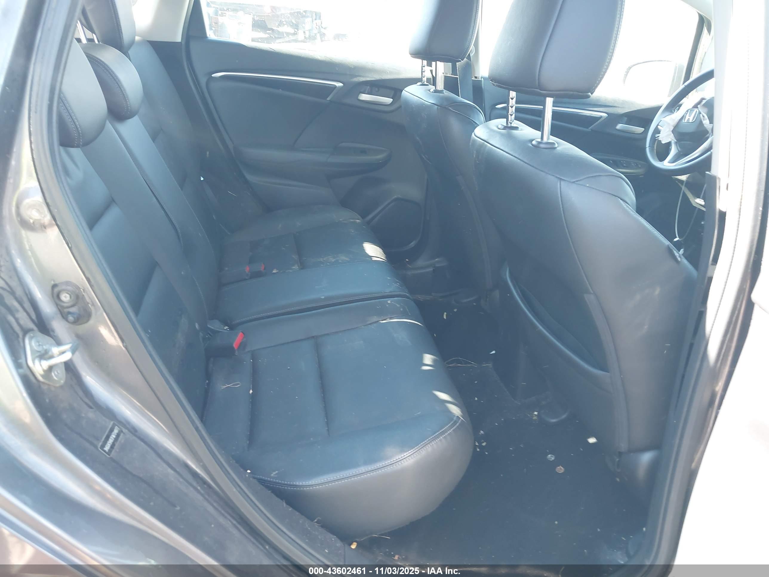 HONDA FIT image 8