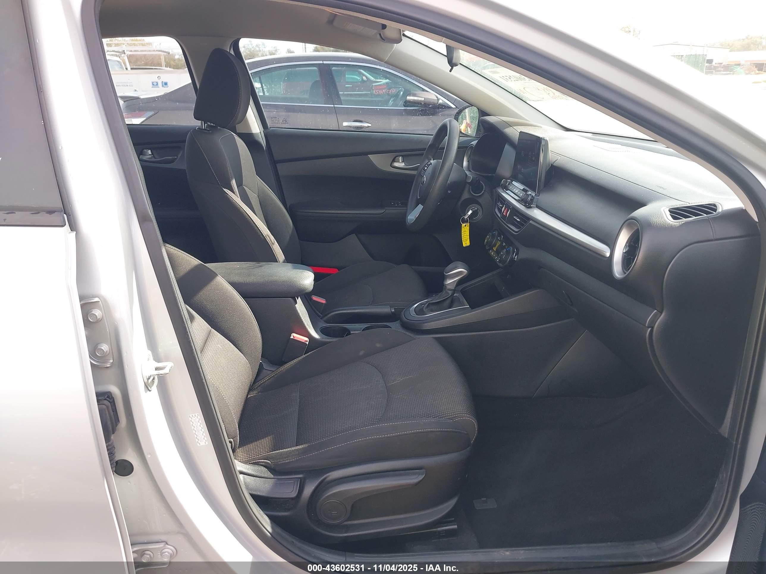 KIA FORTE image 5
