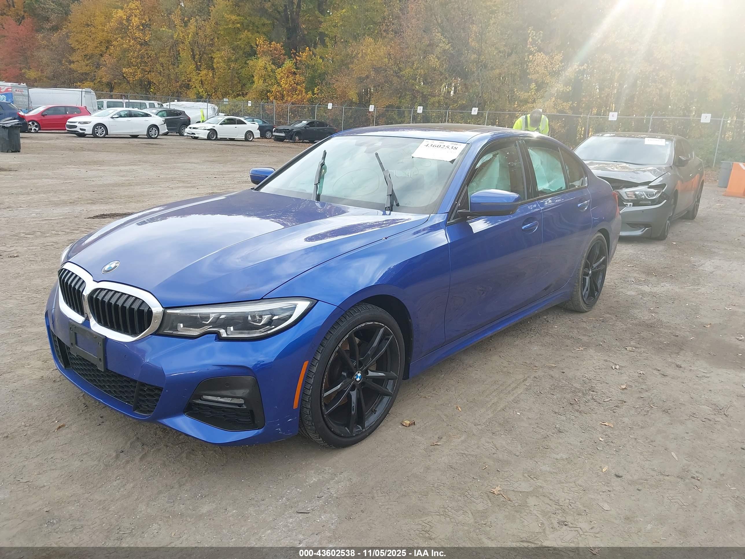 BMW 330I image 2