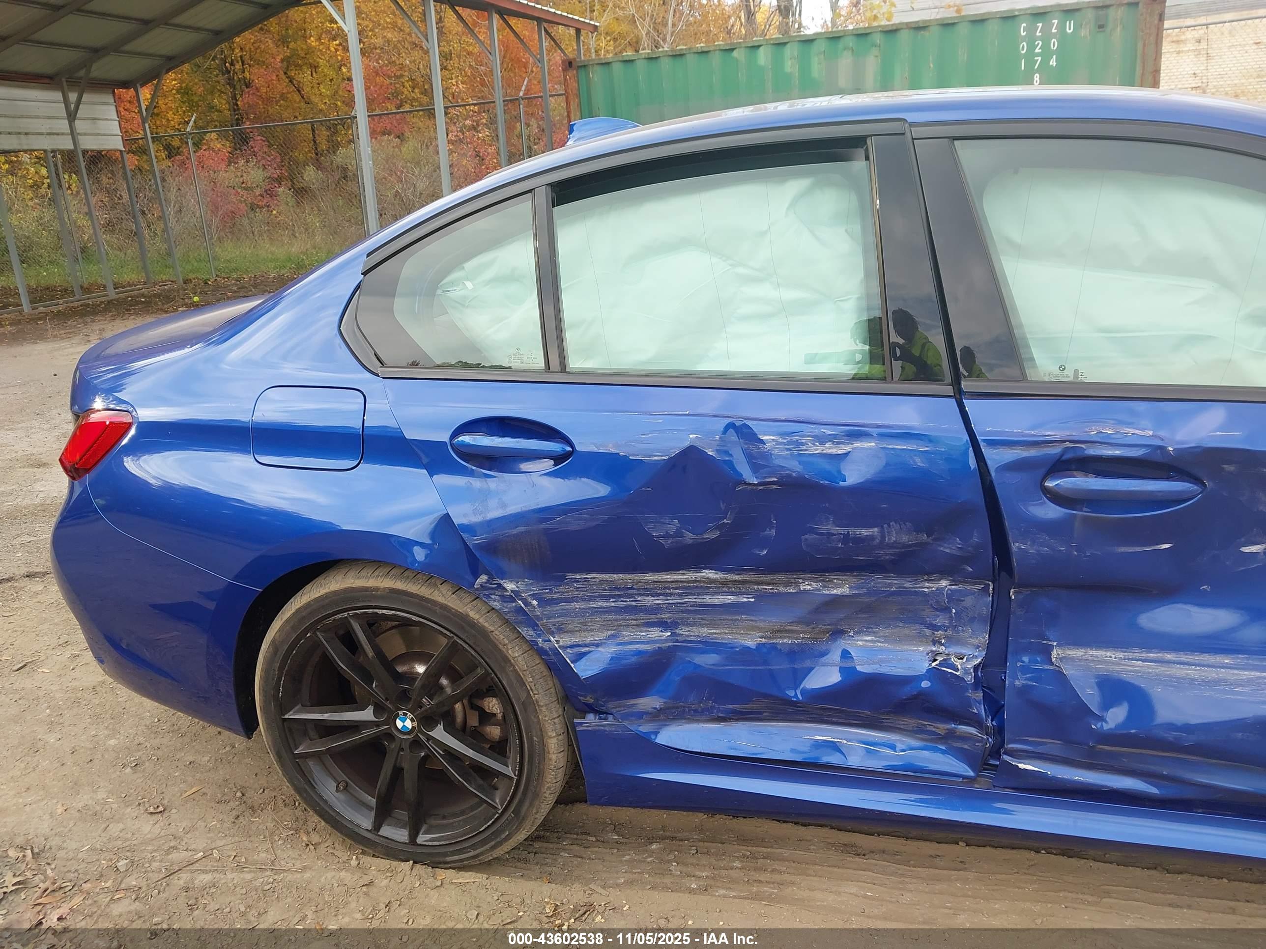 BMW 330I image 6