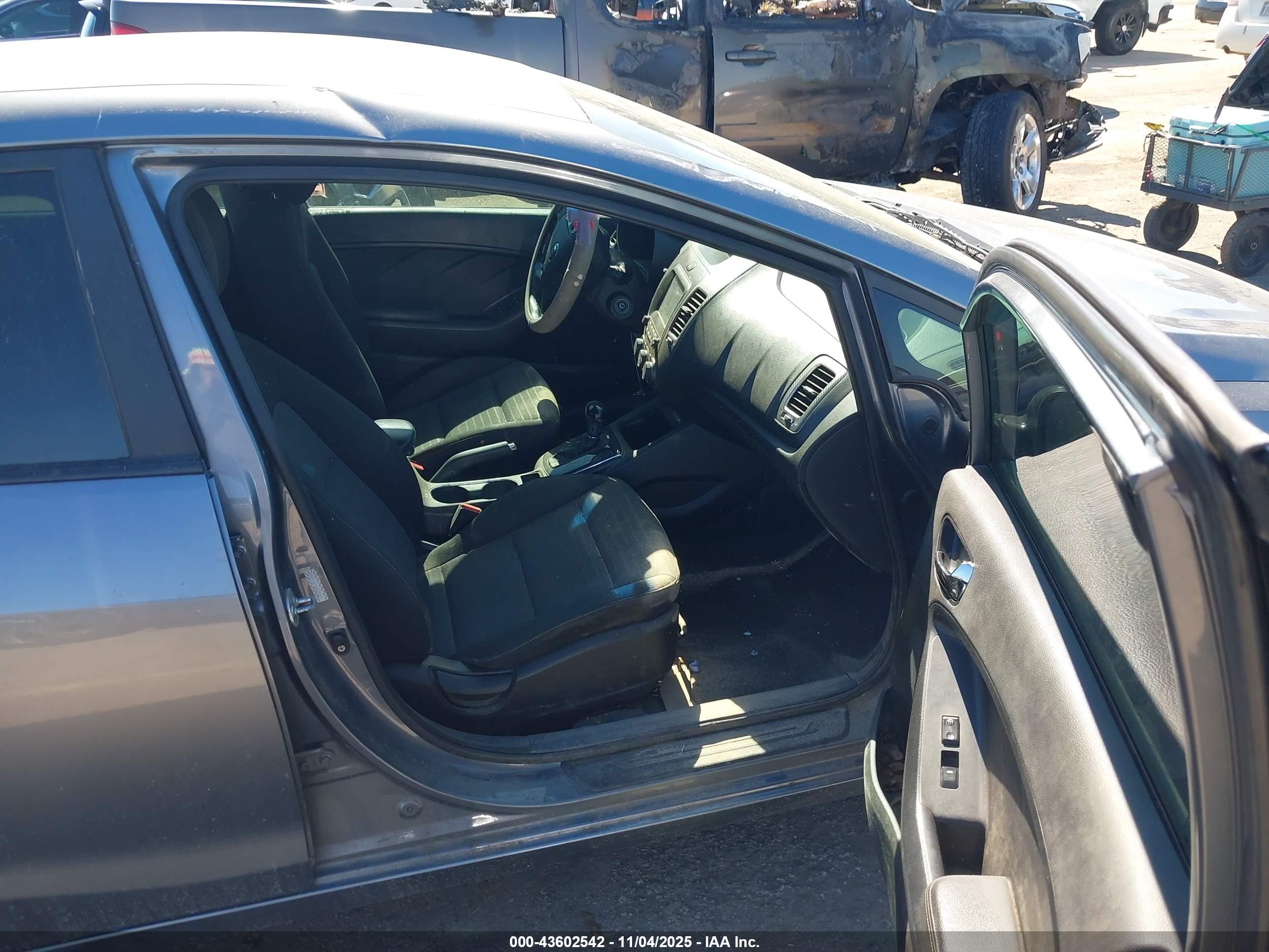 KIA FORTE image 5