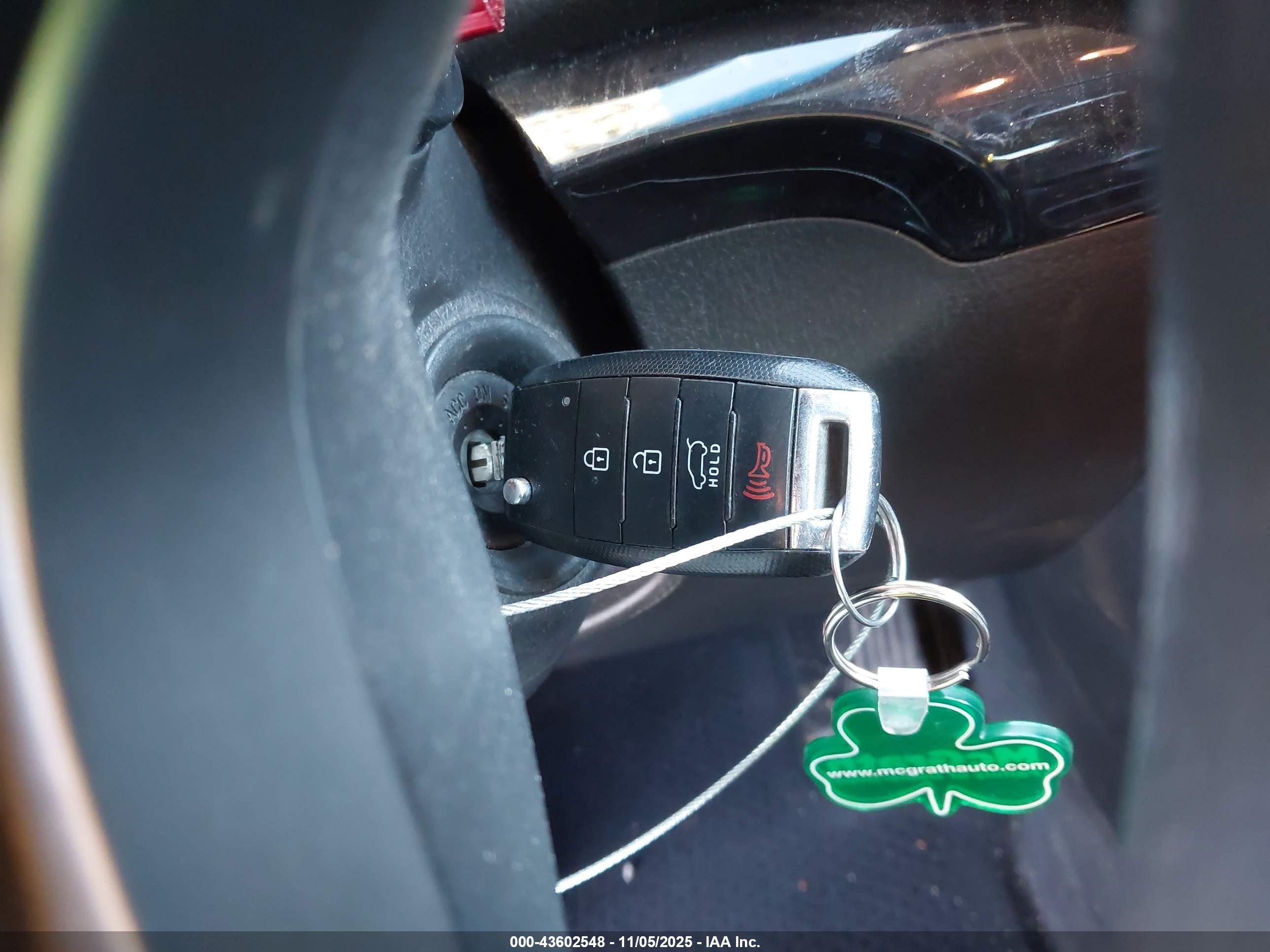 KIA SORENTO image 11