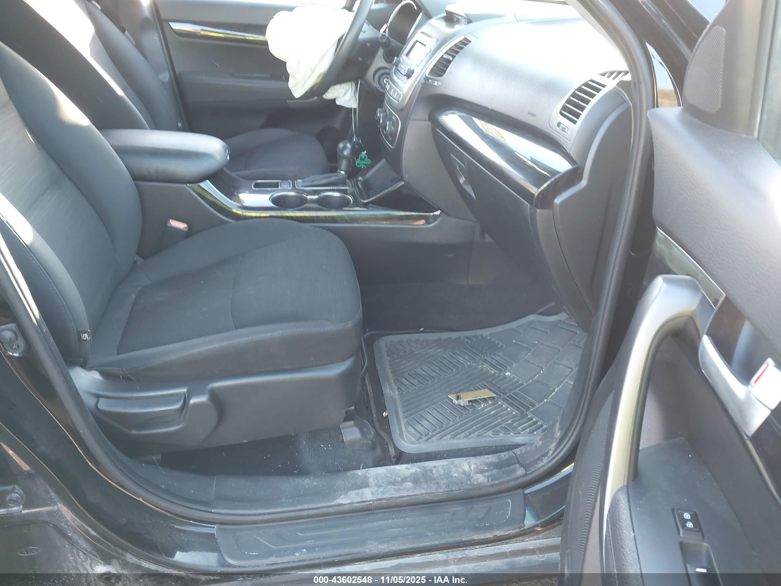KIA SORENTO image 5