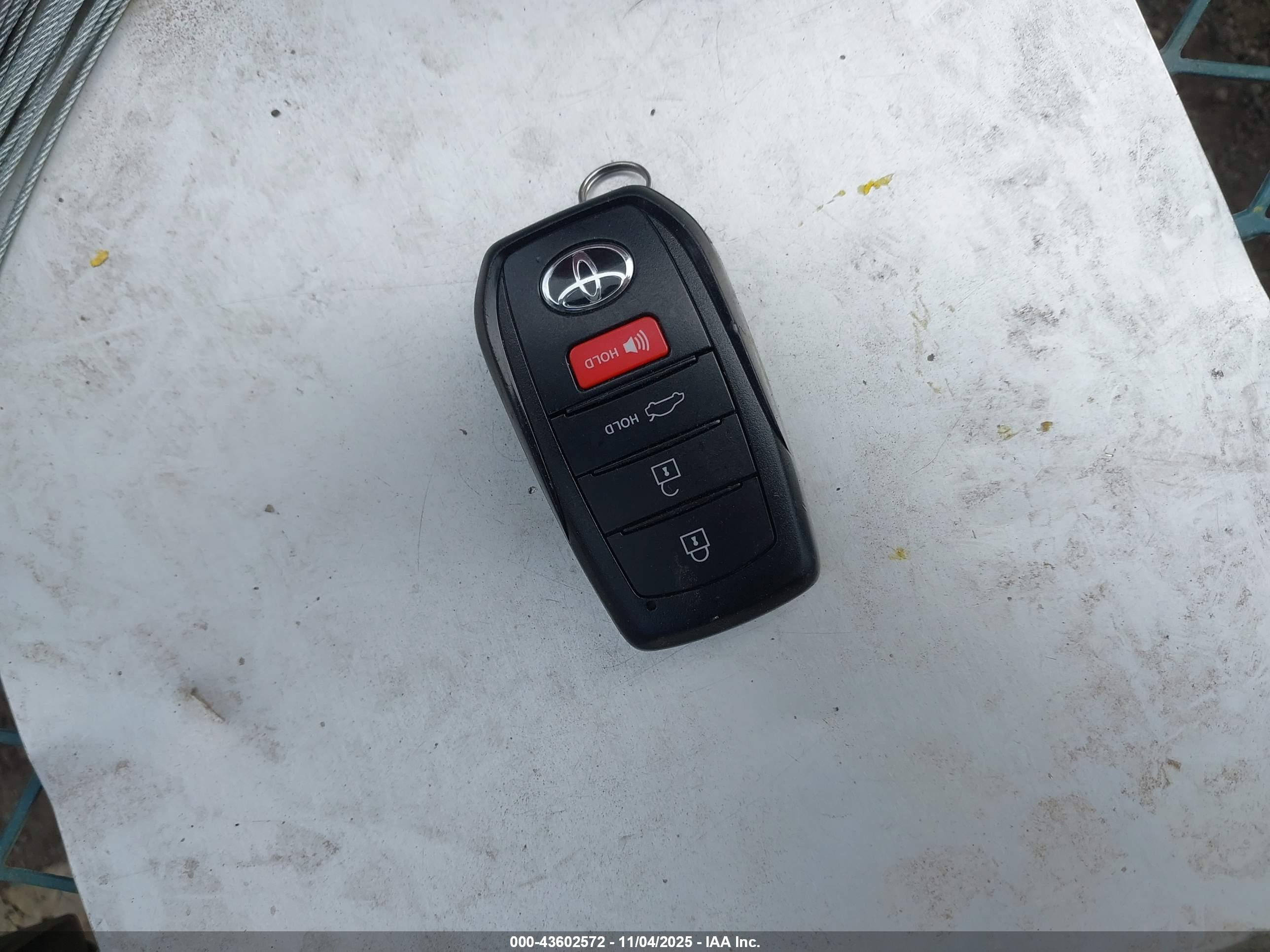 TOYOTA COROLLA image 11