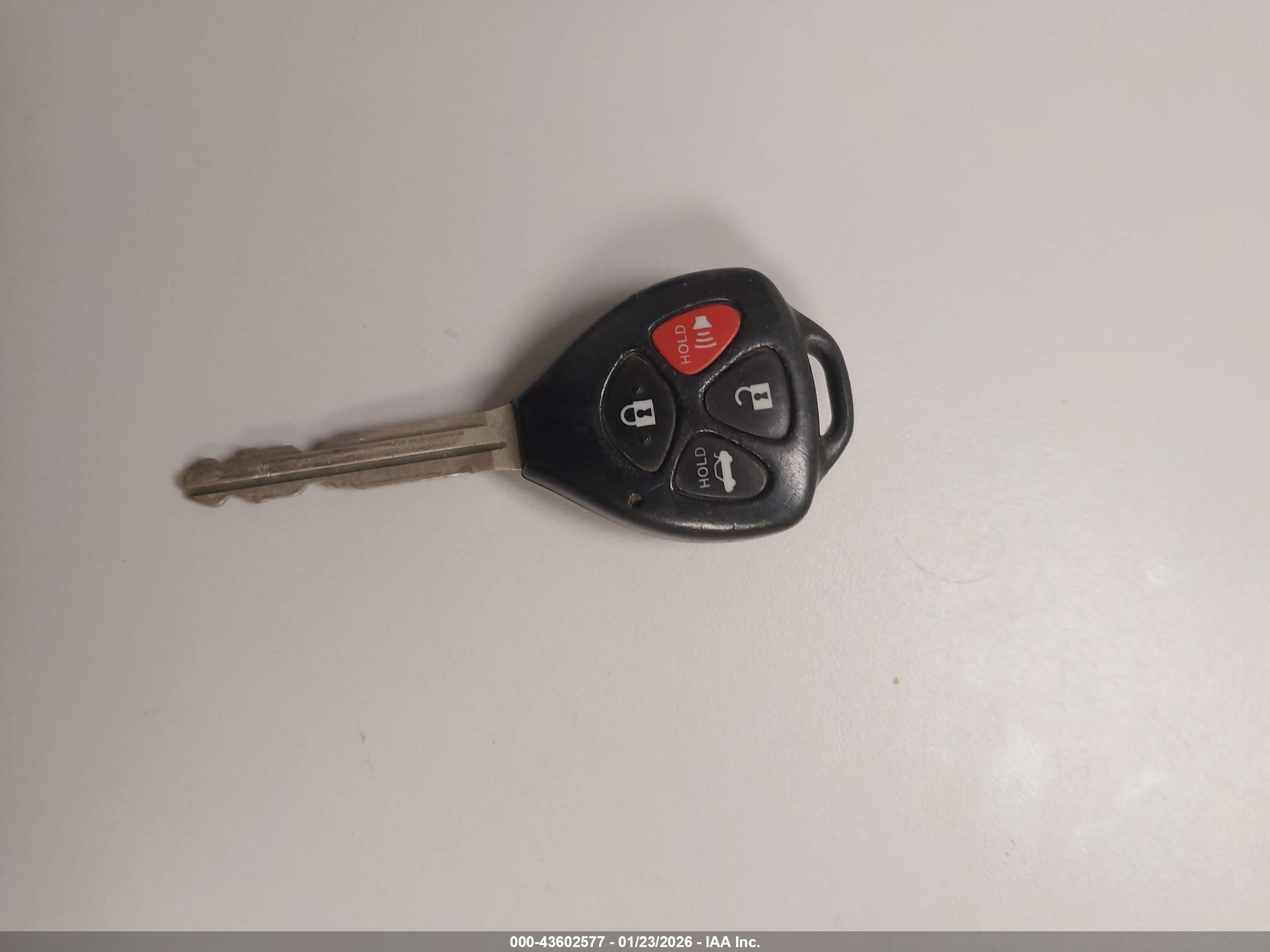 TOYOTA CAMRY image 11