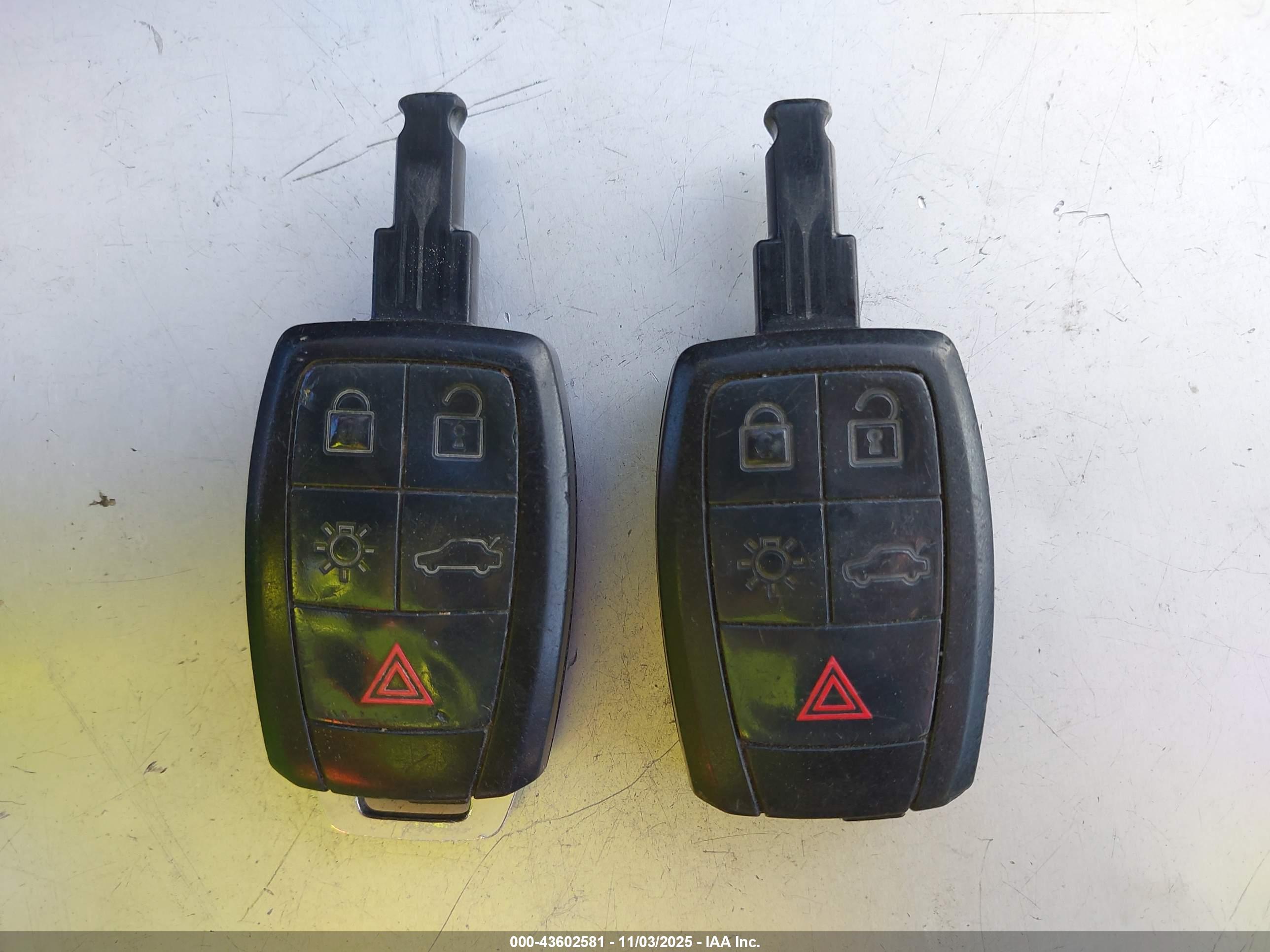 VOLVO S40 image 11