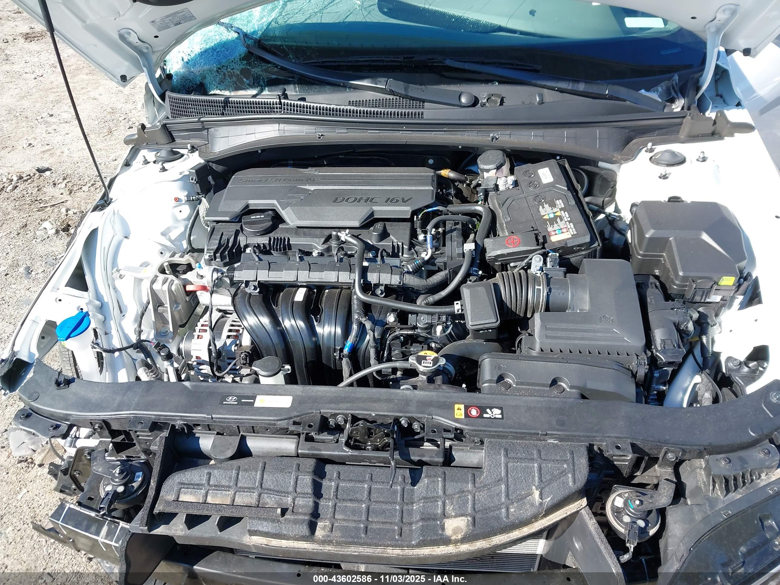 HYUNDAI ELANTRA image 10