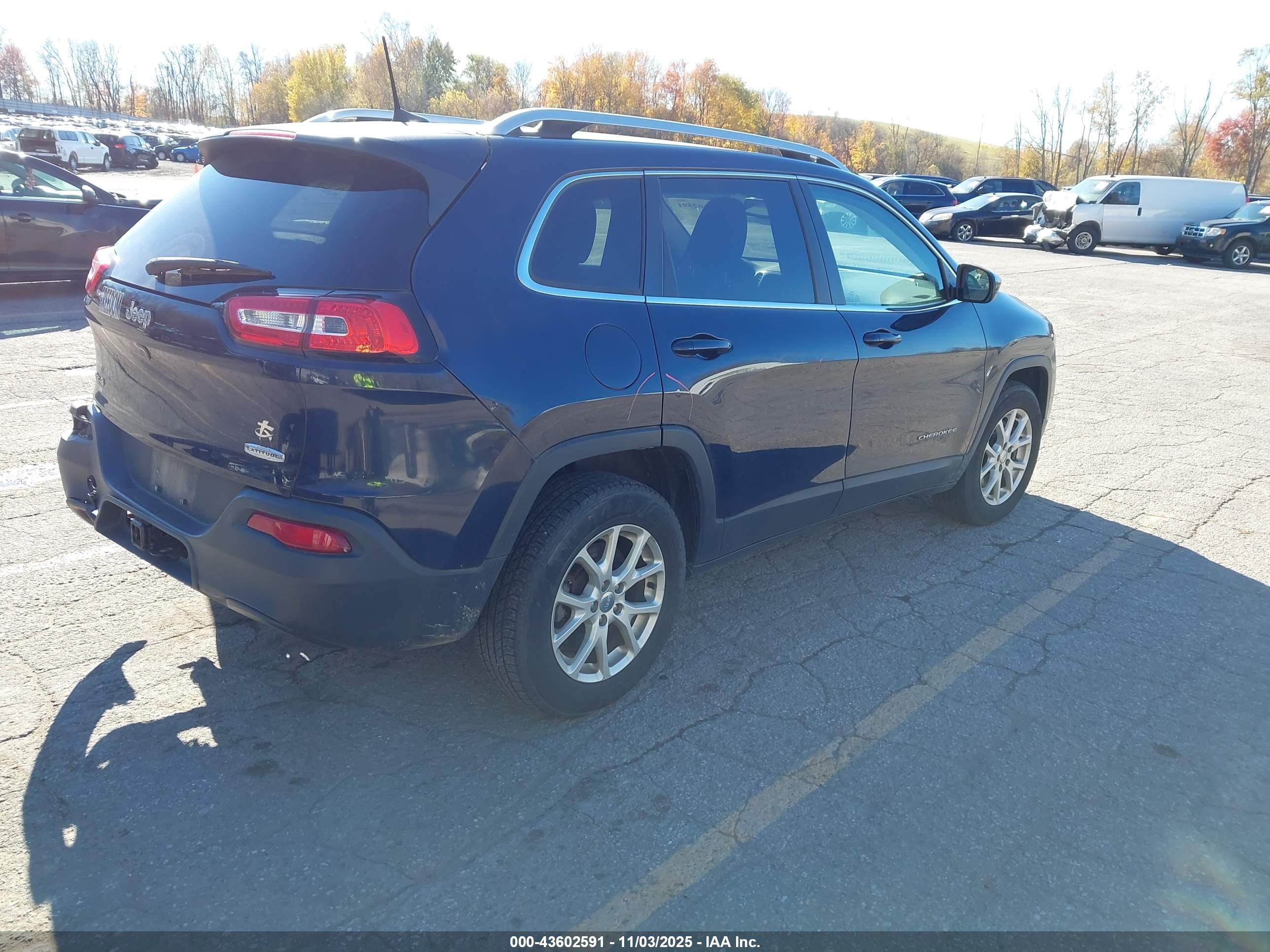 JEEP CHEROKEE image 4