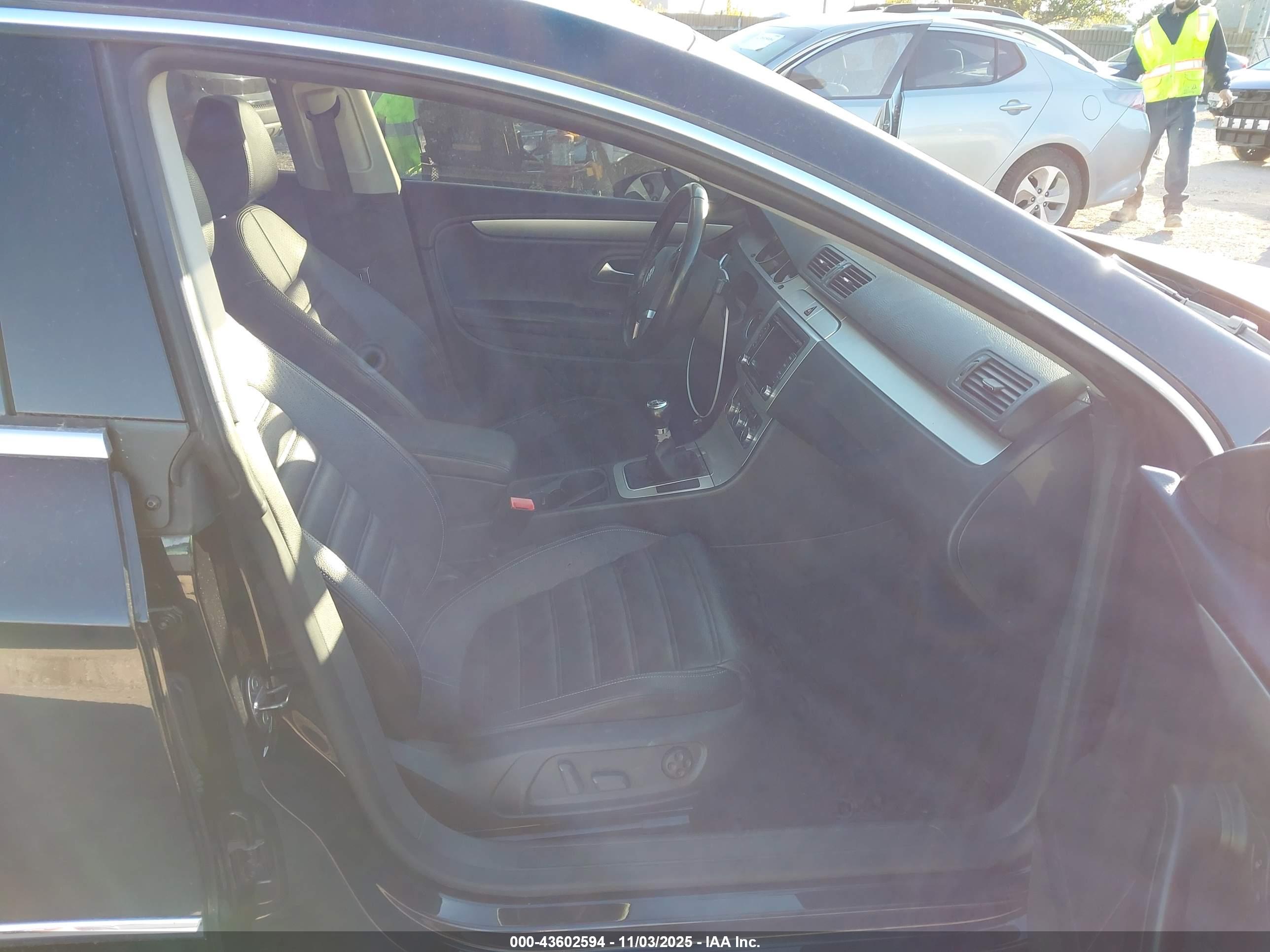 VOLKSWAGEN CC image 5