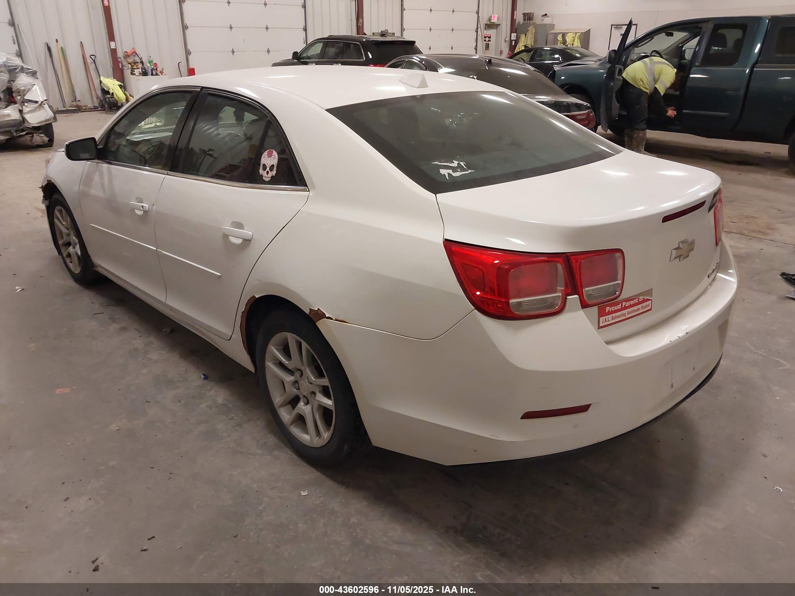 CHEVROLET MALIBU image 3