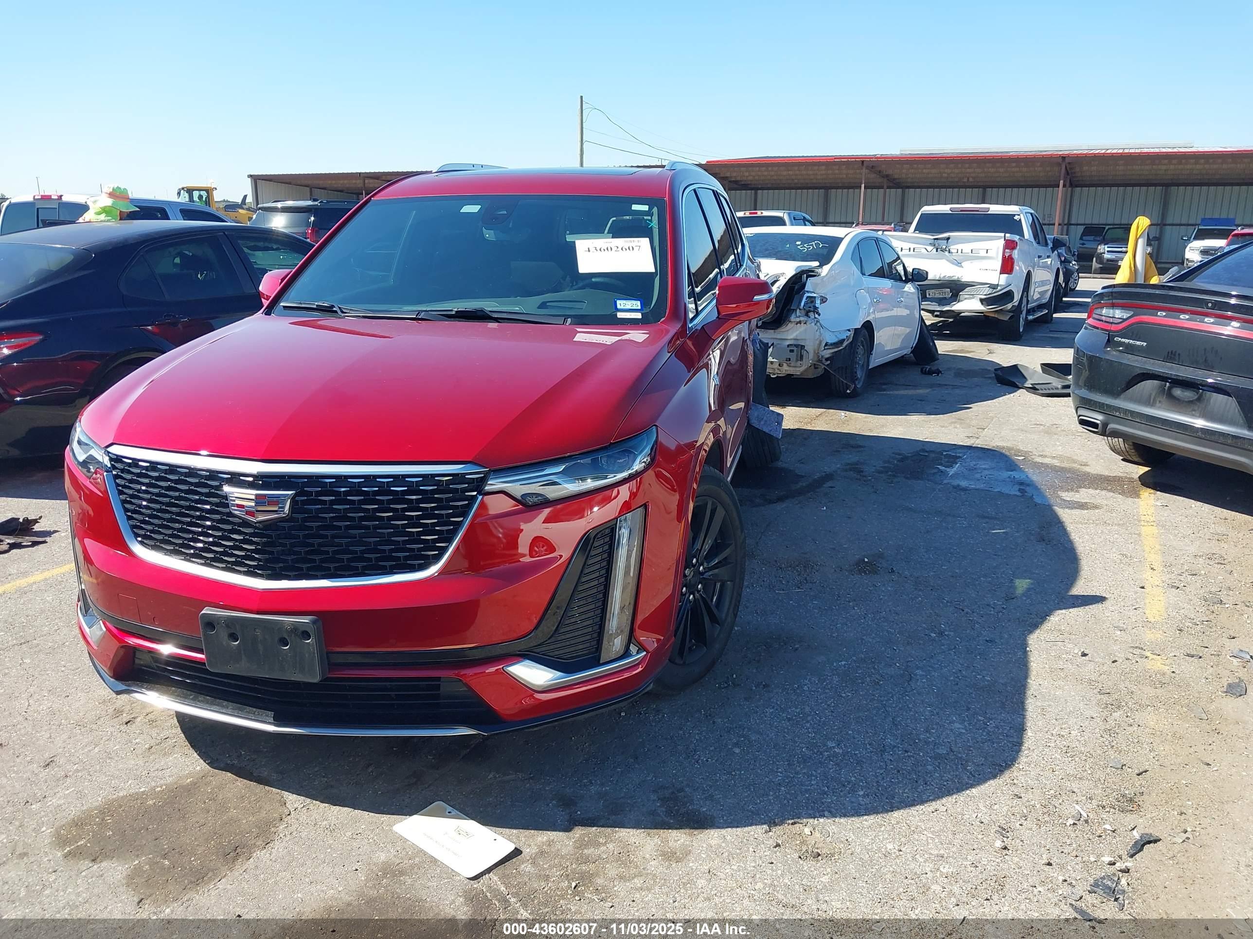 CADILLAC XT6 image 2