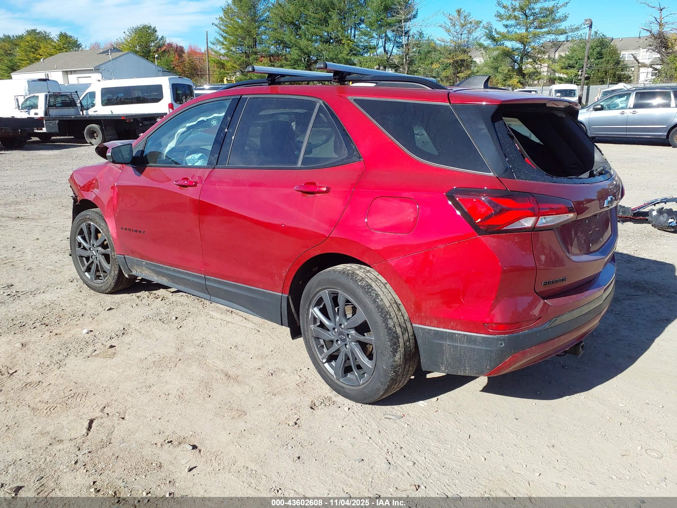 CHEVROLET EQUINOX image 3