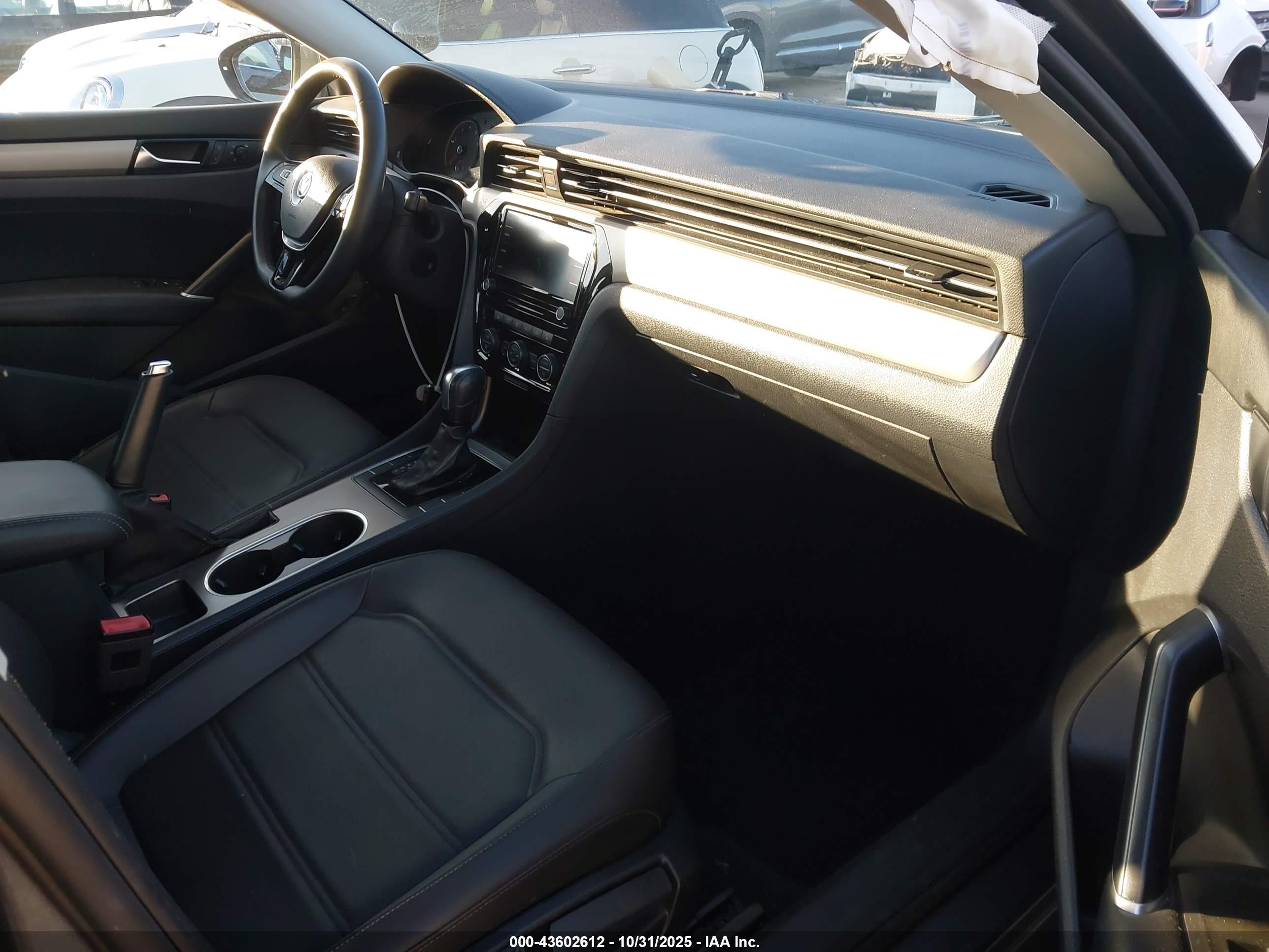 VOLKSWAGEN PASSAT image 5