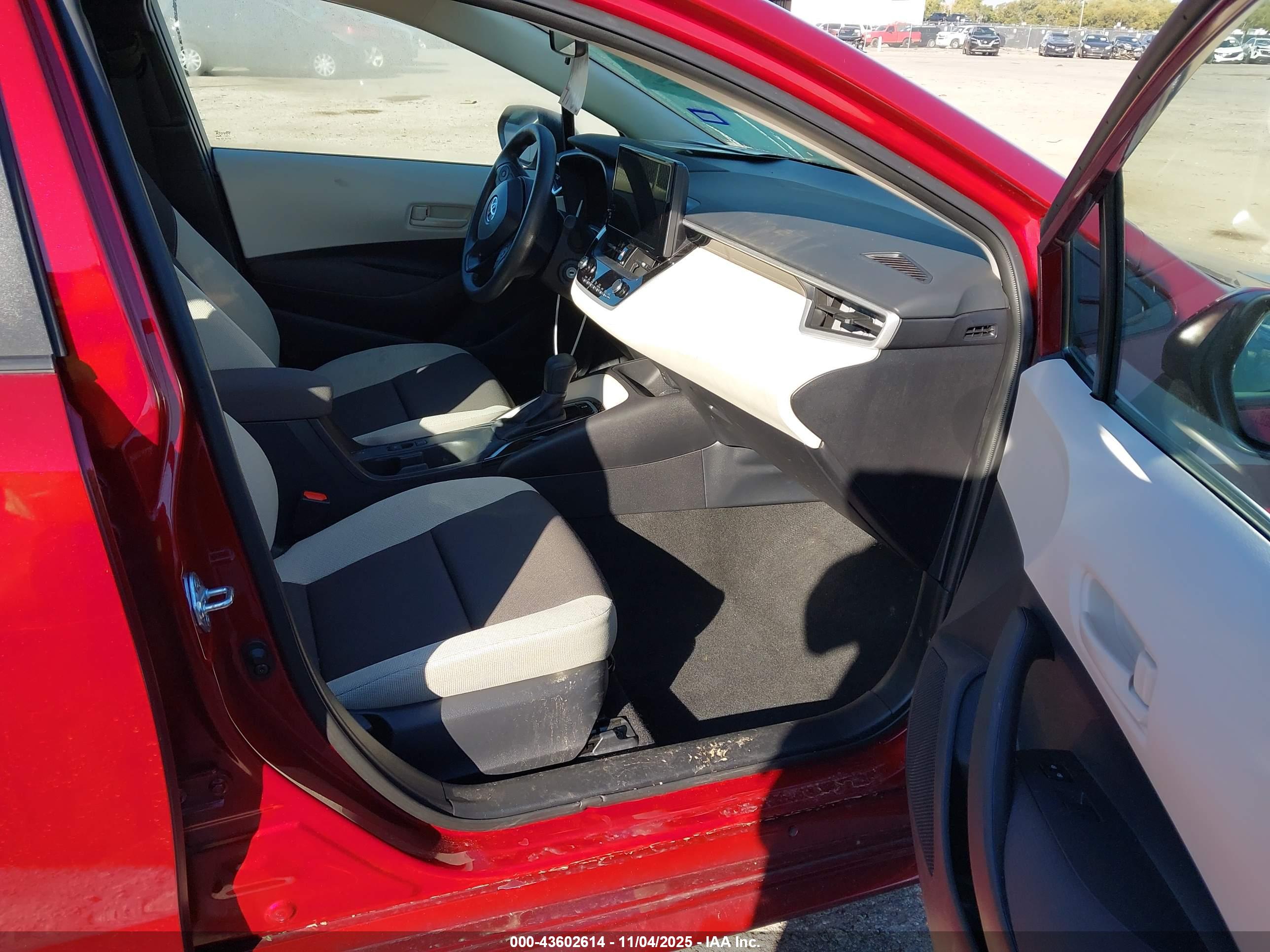 TOYOTA COROLLA image 5