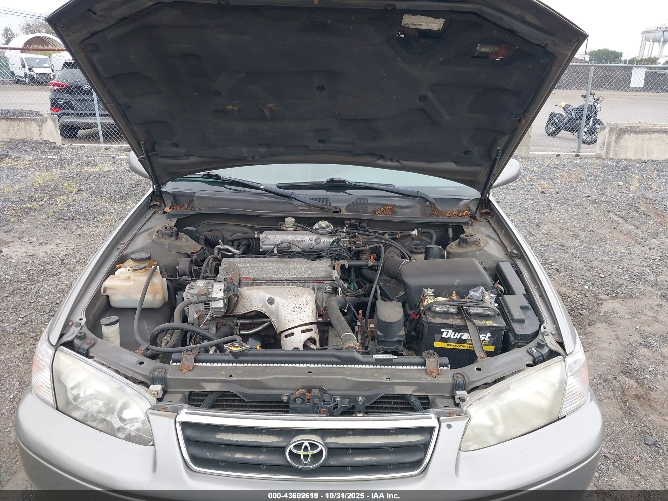 TOYOTA CAMRY image 10