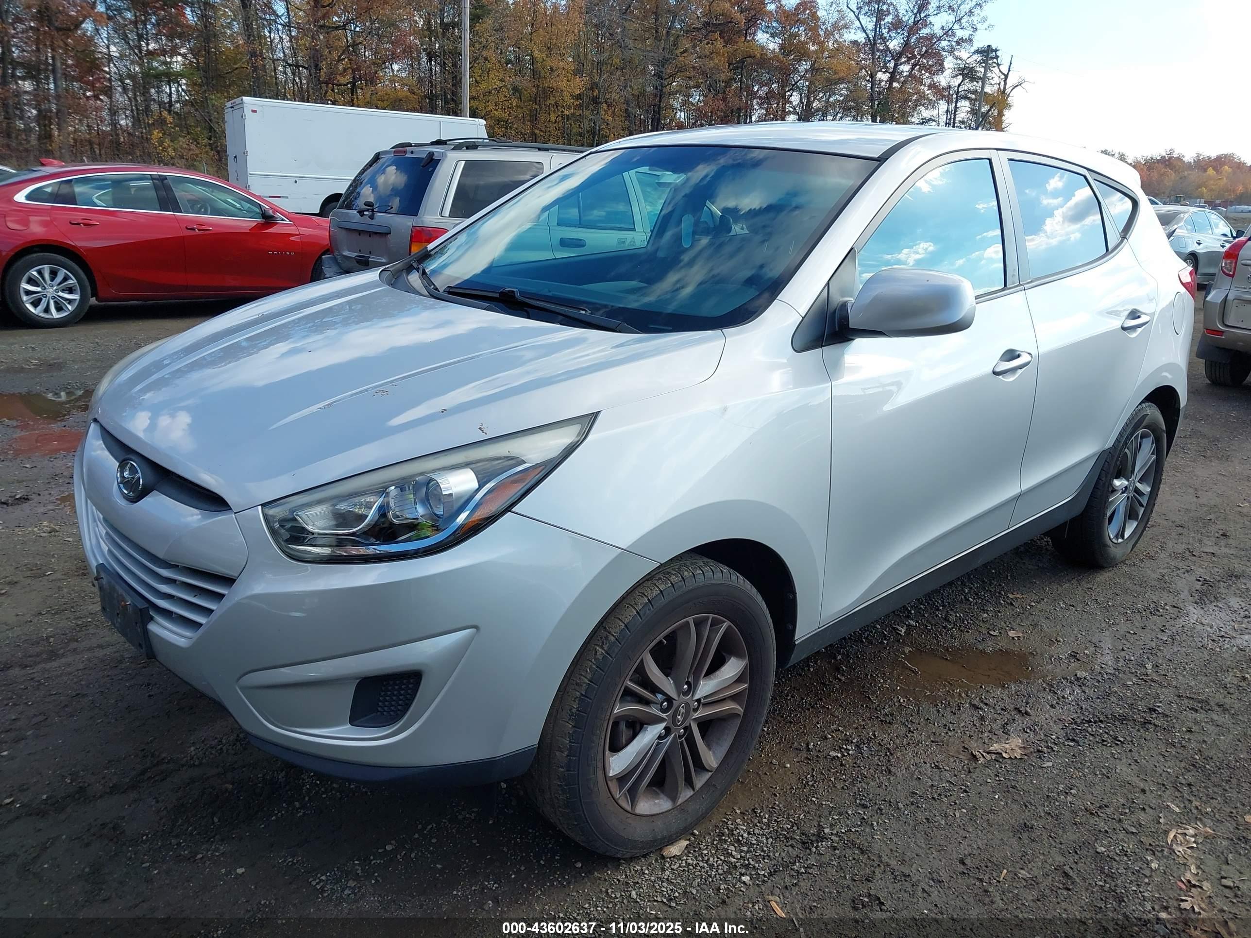 HYUNDAI TUCSON image 2