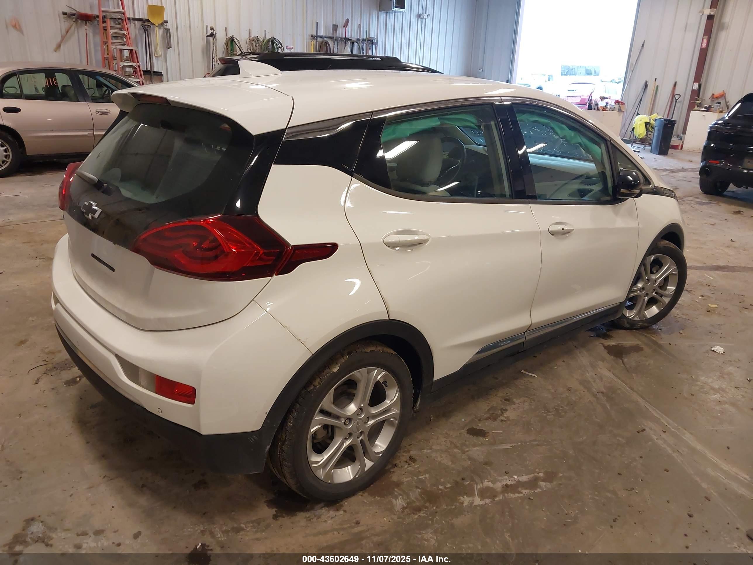 CHEVROLET BOLT image 4