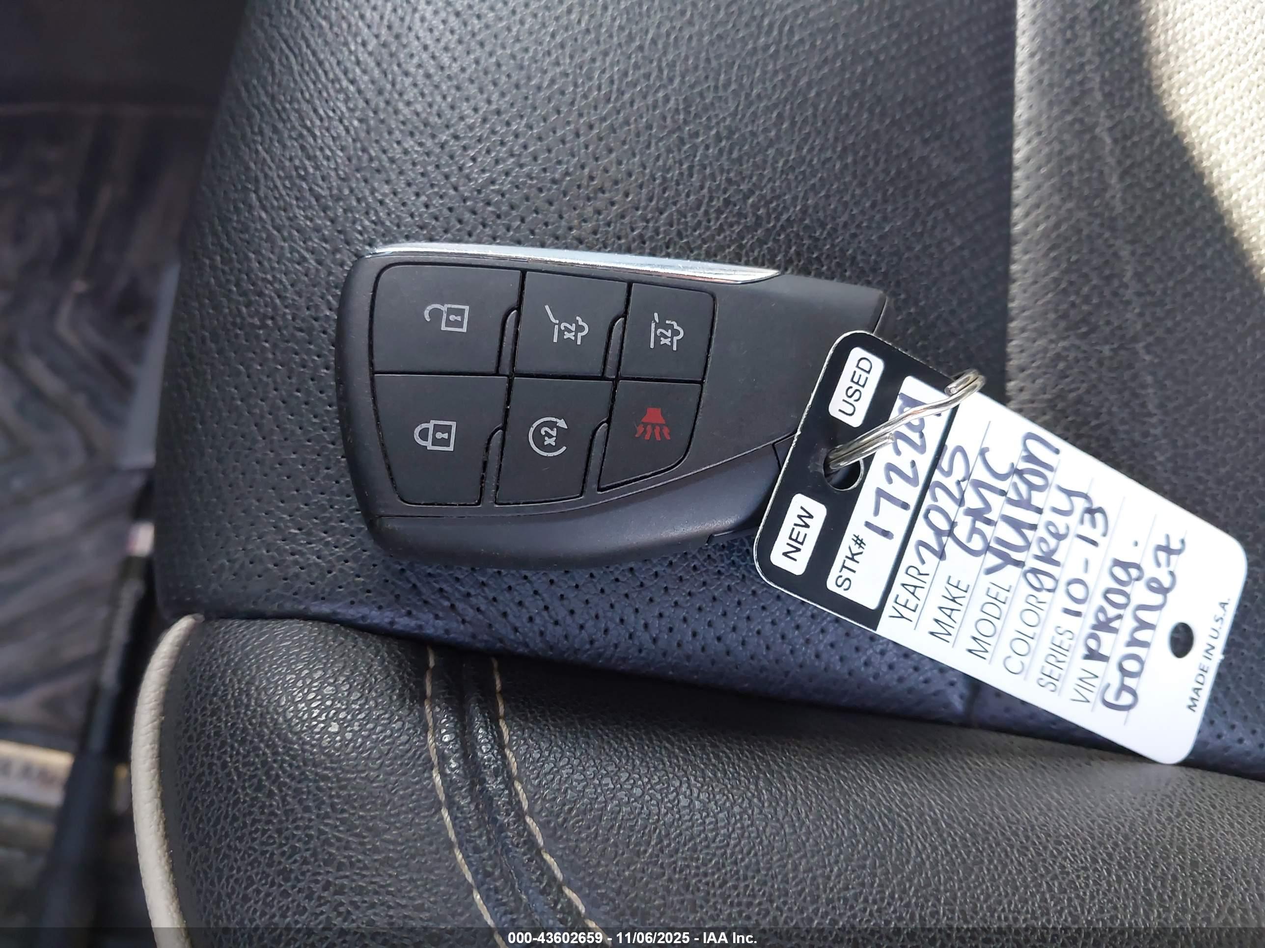 GMC YUKON image 11