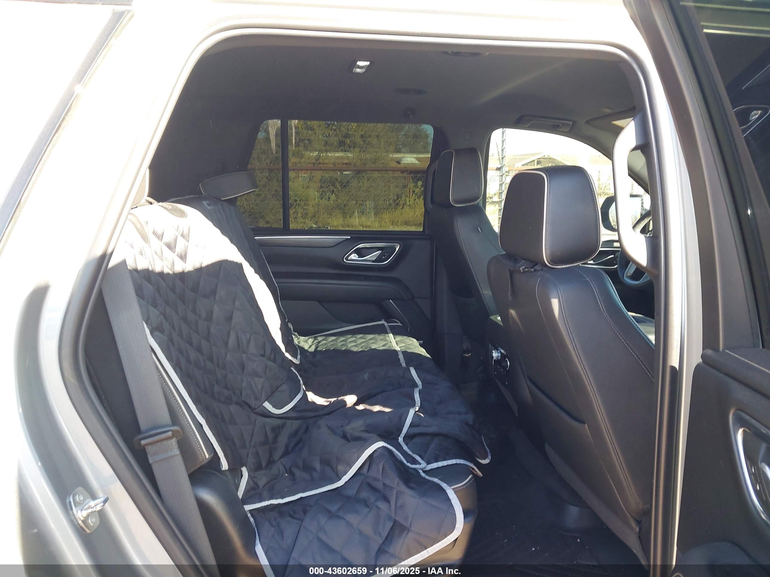 GMC YUKON image 8
