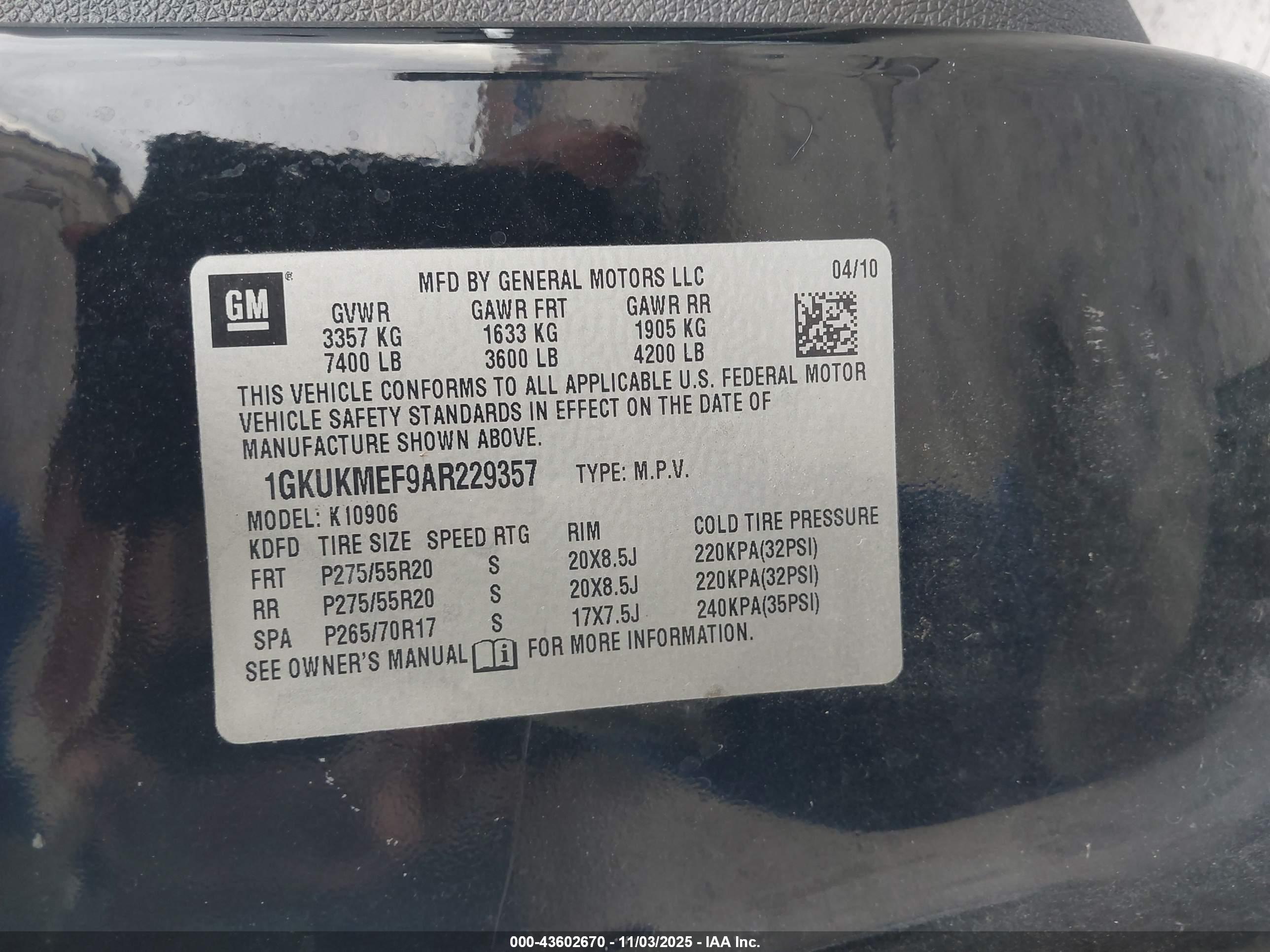 GMC YUKON image 9