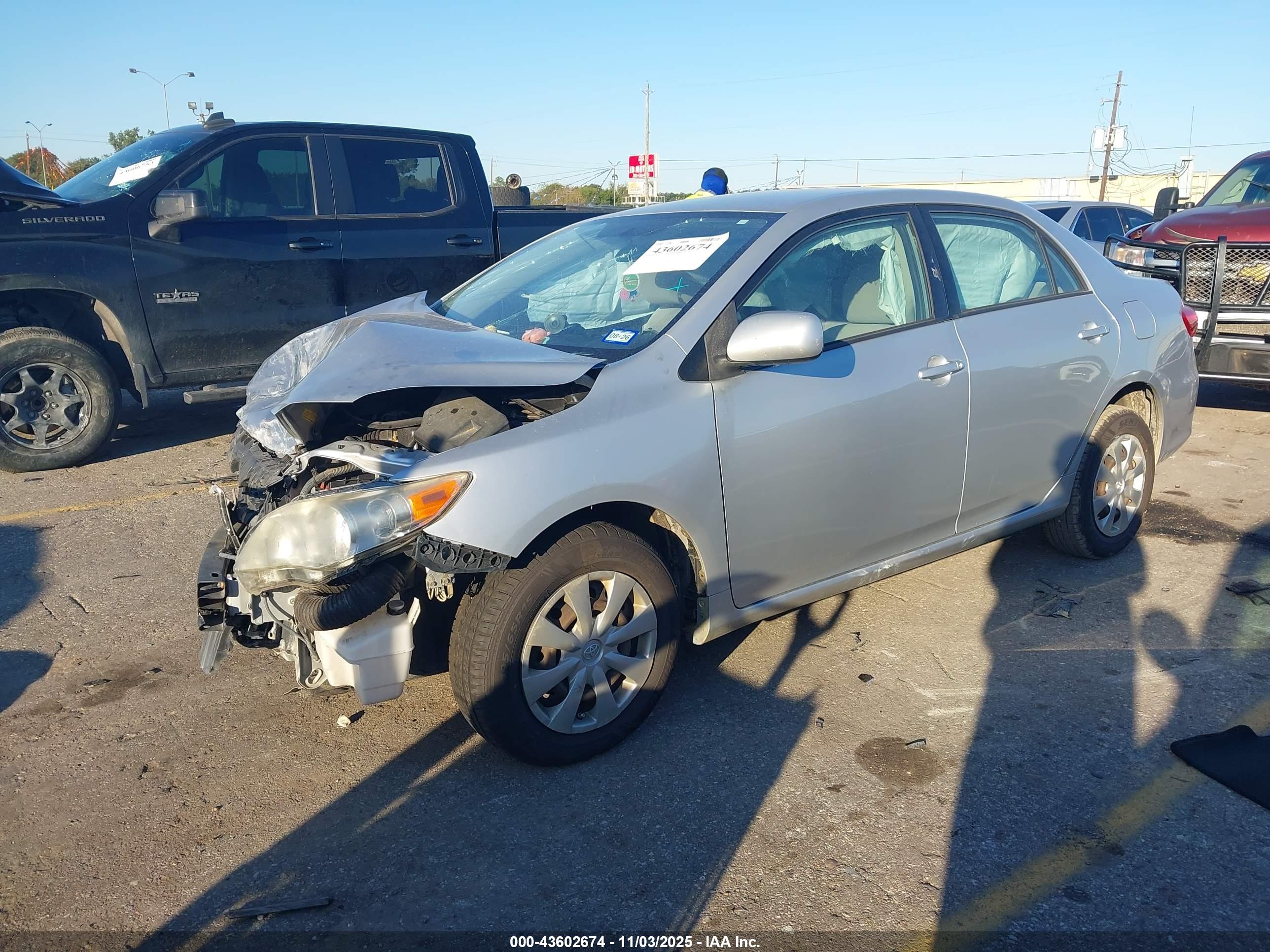TOYOTA COROLLA image 2