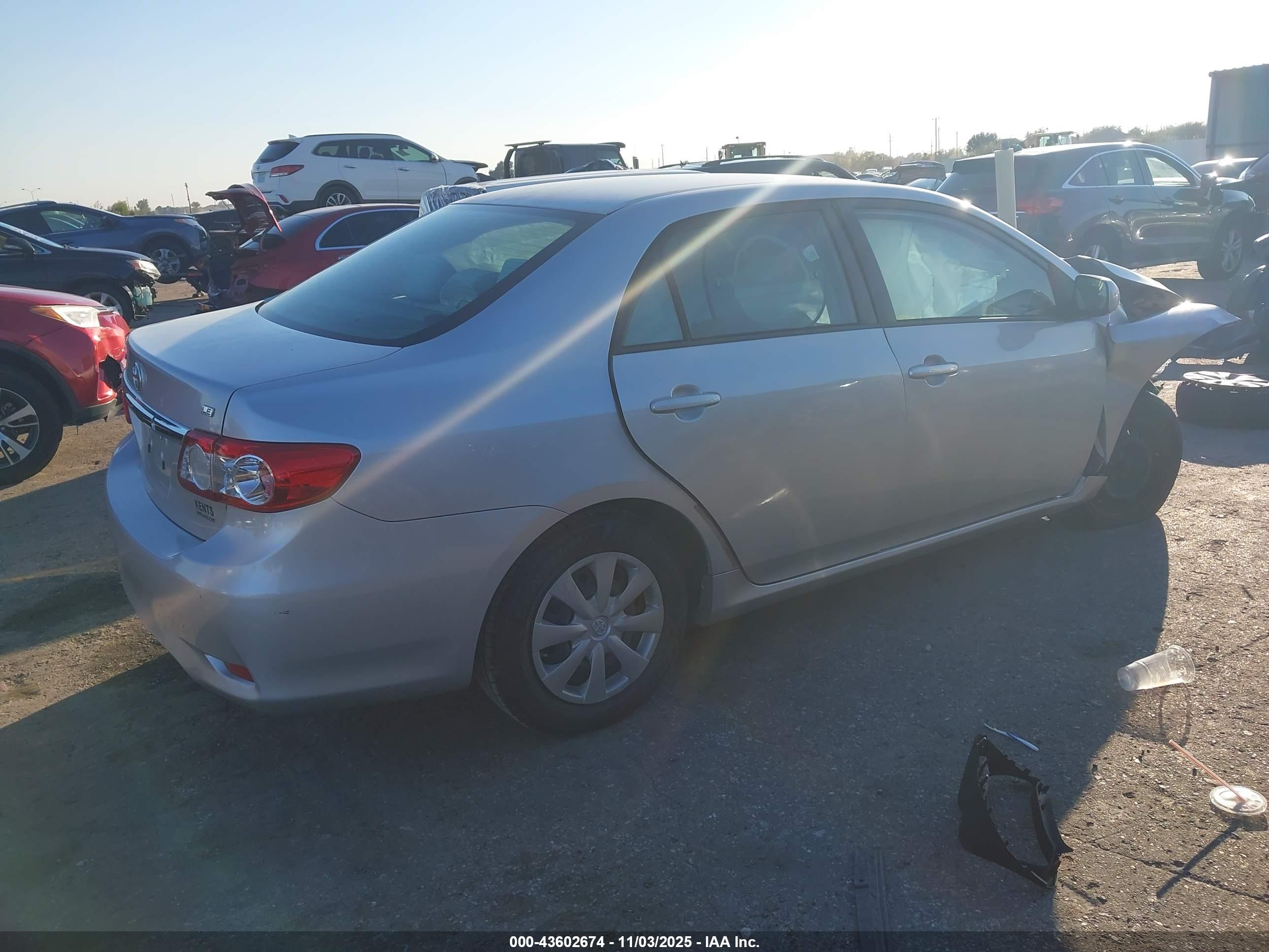 TOYOTA COROLLA image 4
