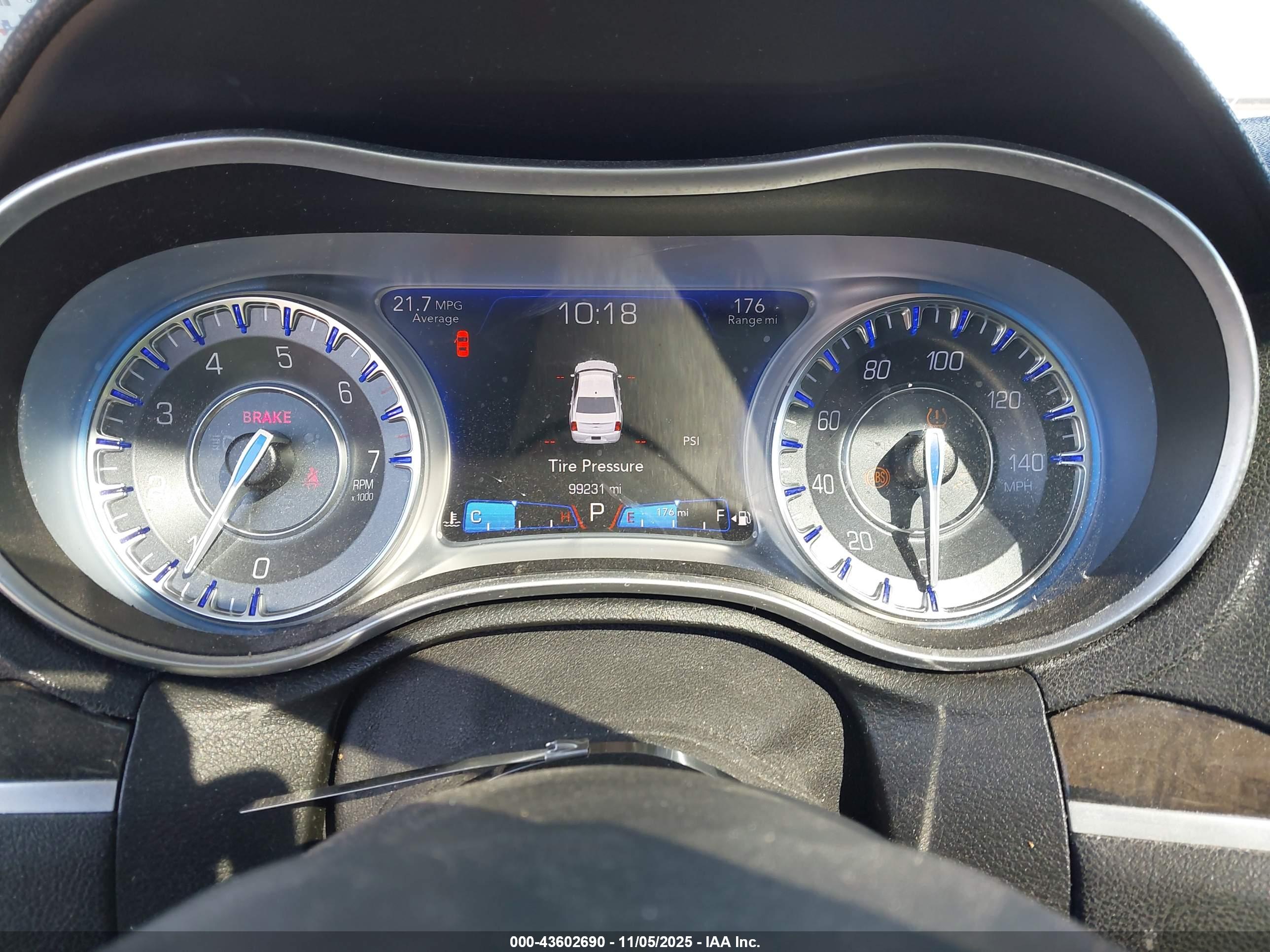 CHRYSLER 300C image 7