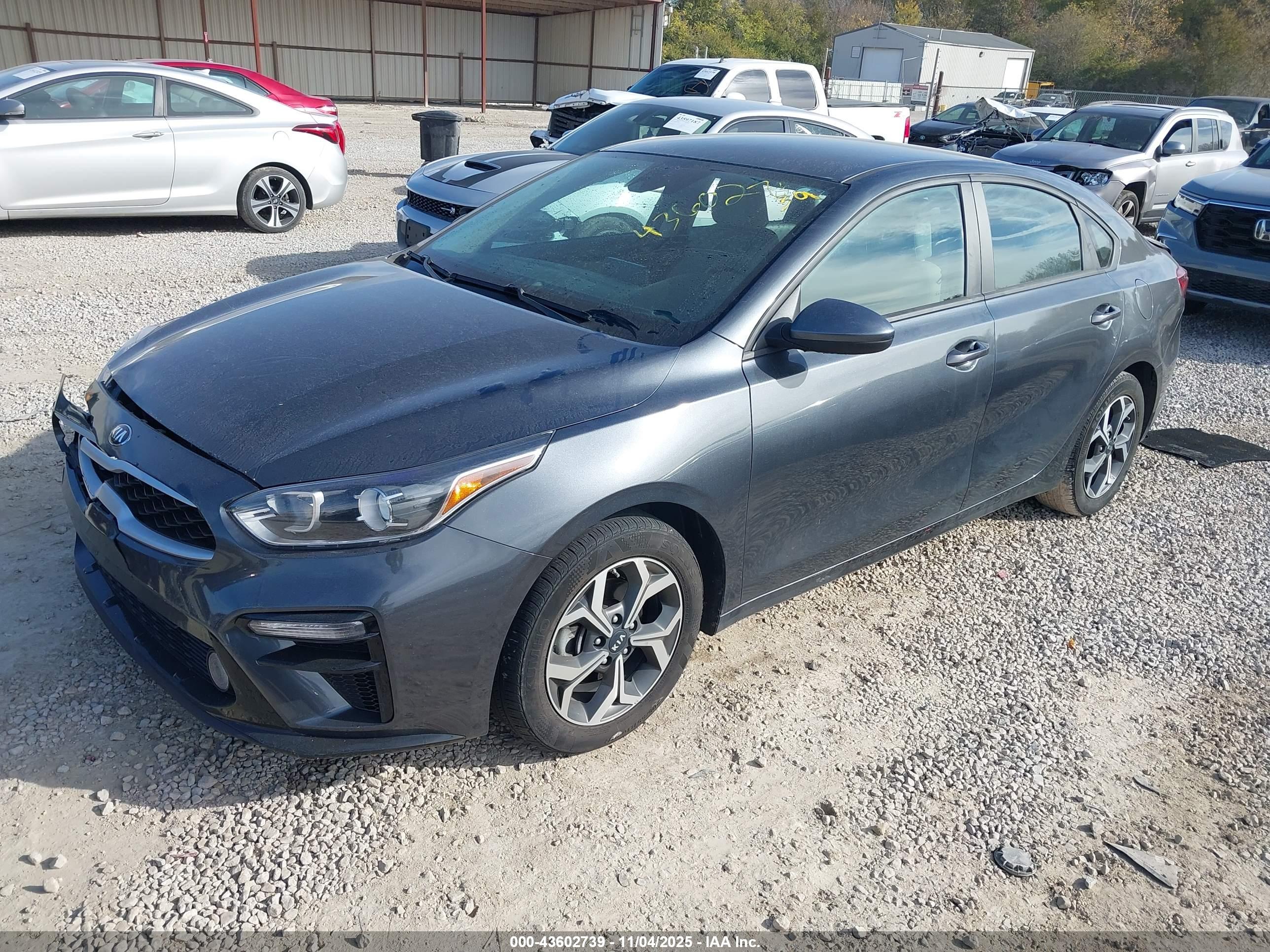 KIA FORTE image 2