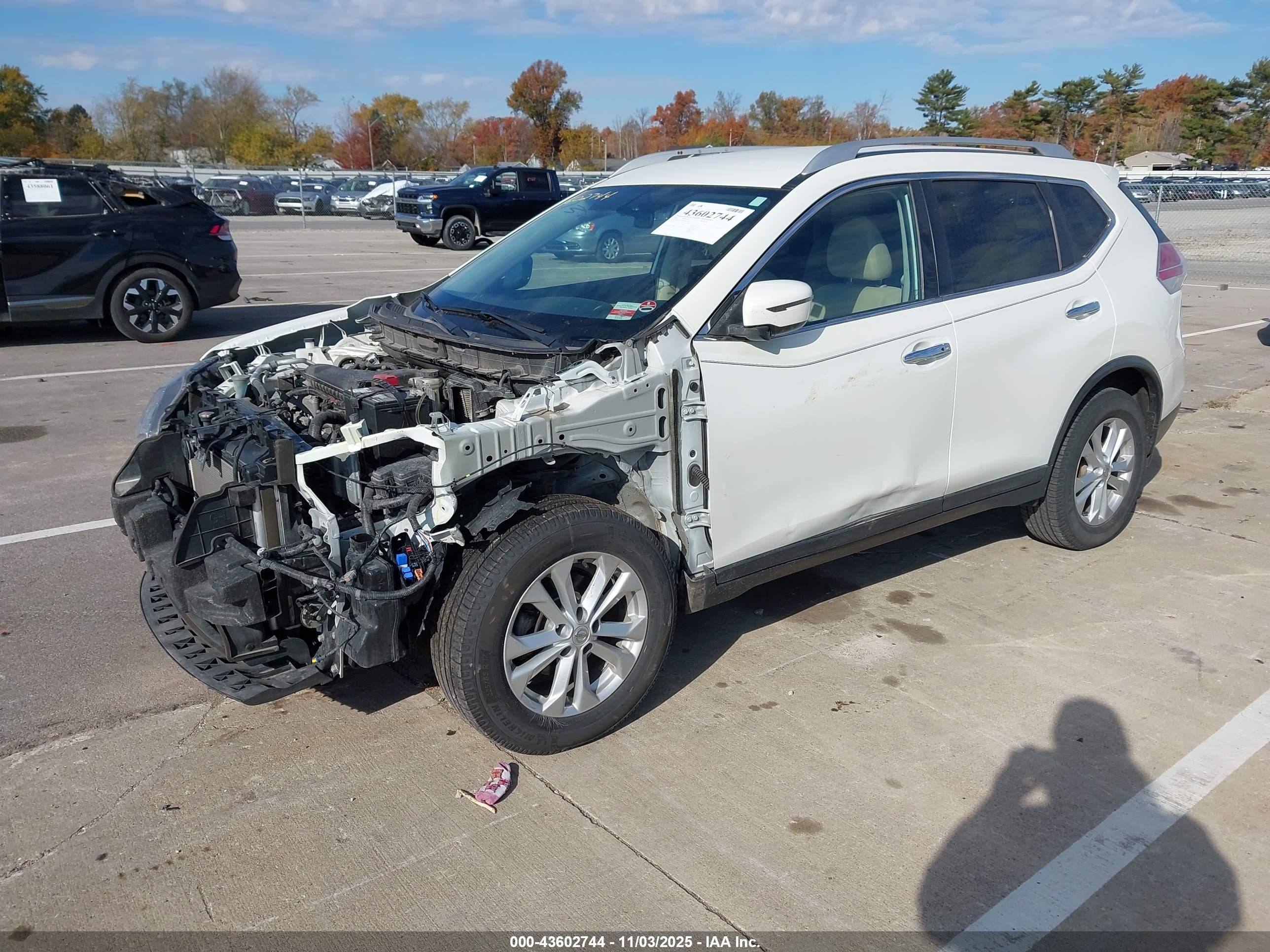 NISSAN ROGUE image 2