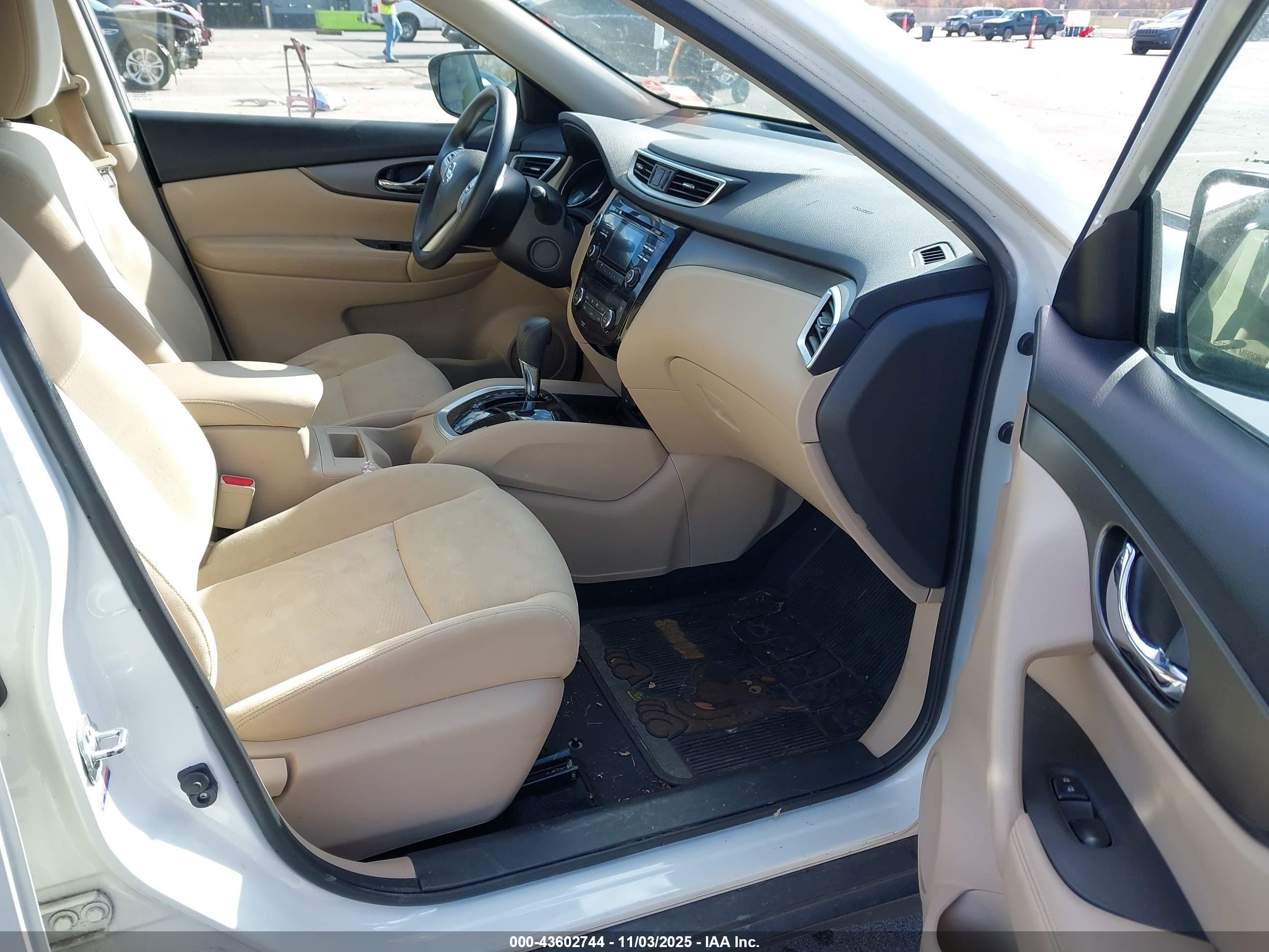 NISSAN ROGUE image 5