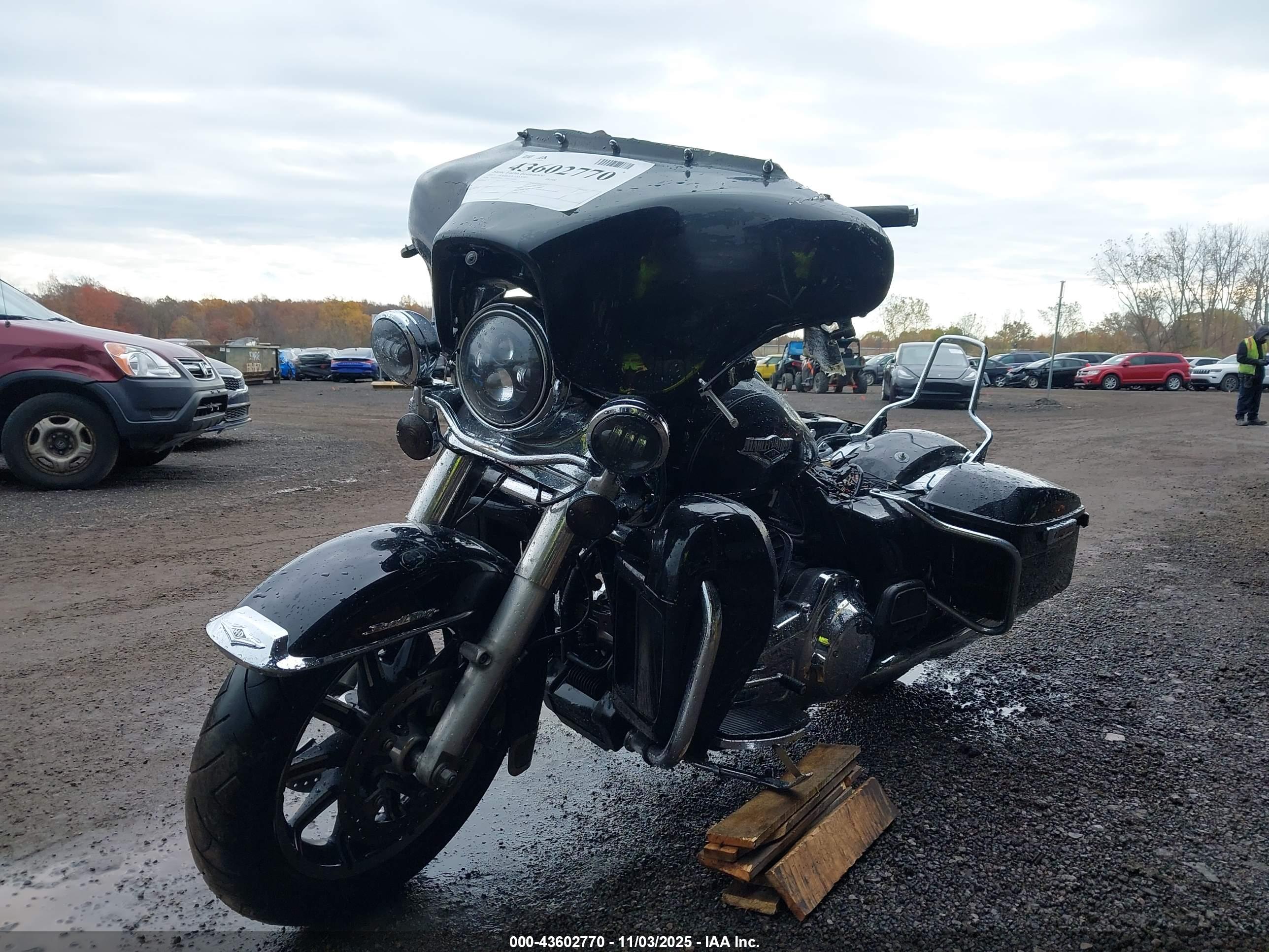 HARLEY-DAVIDSON FLHR image 2