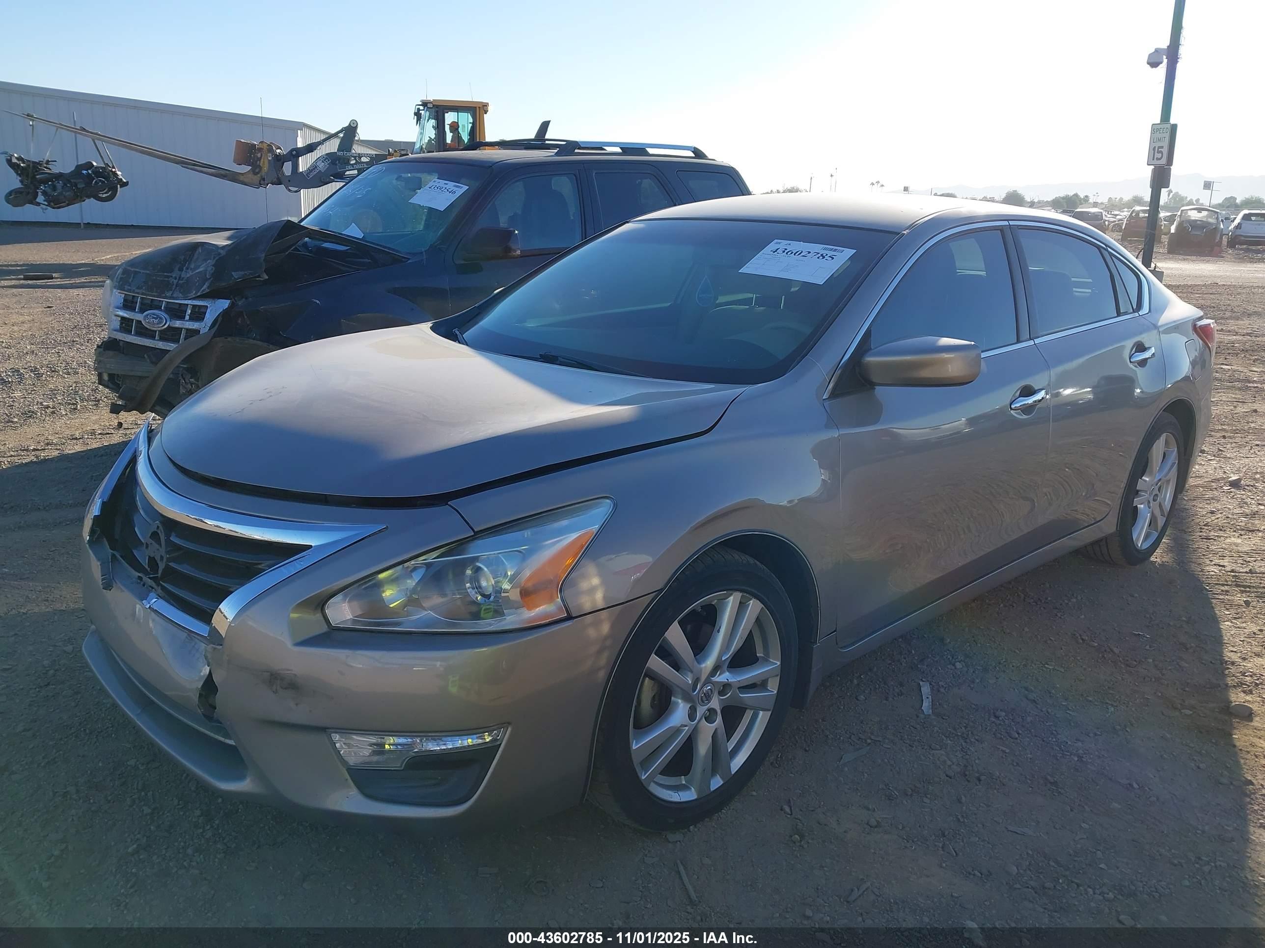NISSAN ALTIMA image 2
