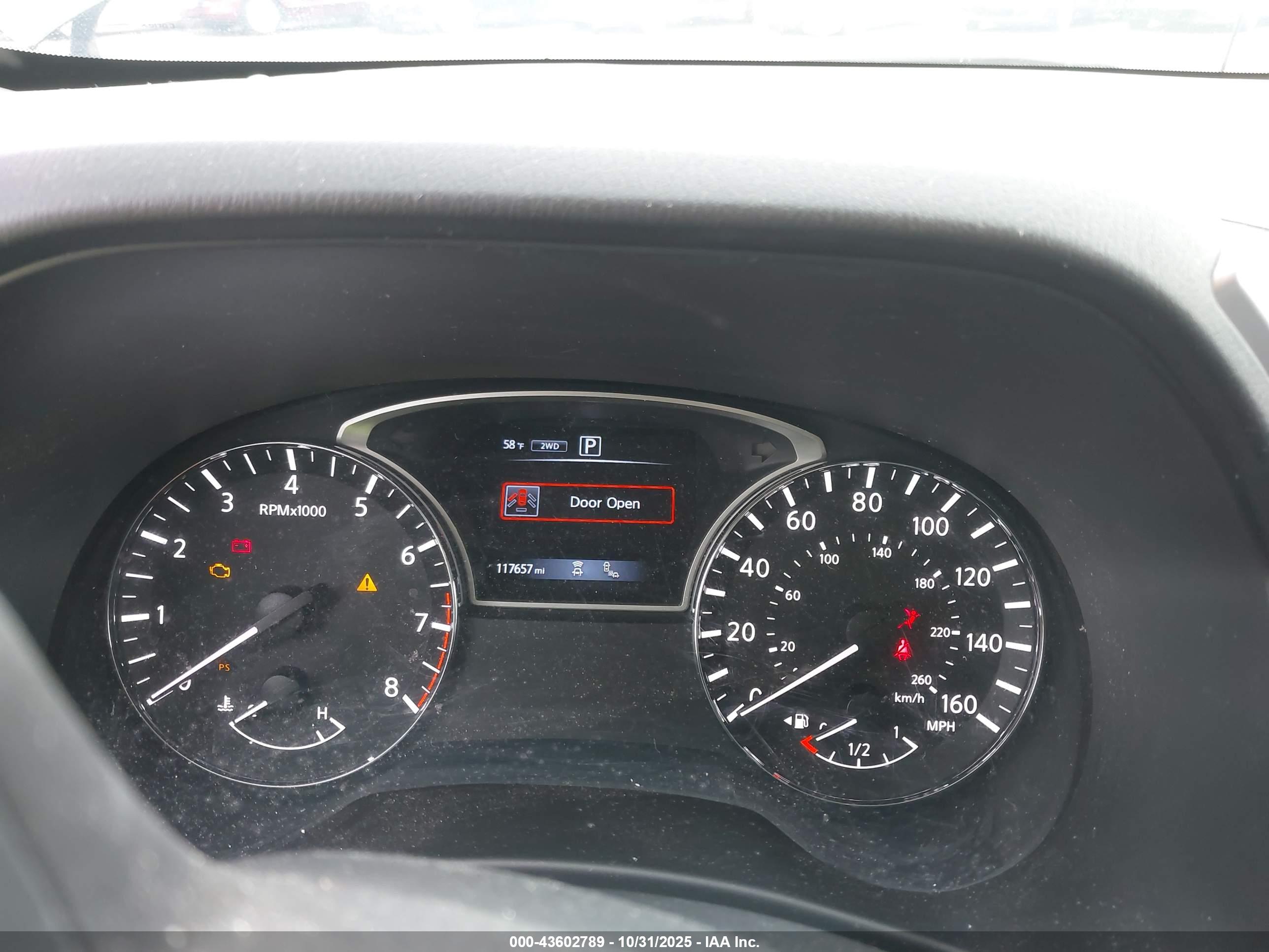 NISSAN PATHFINDER image 7