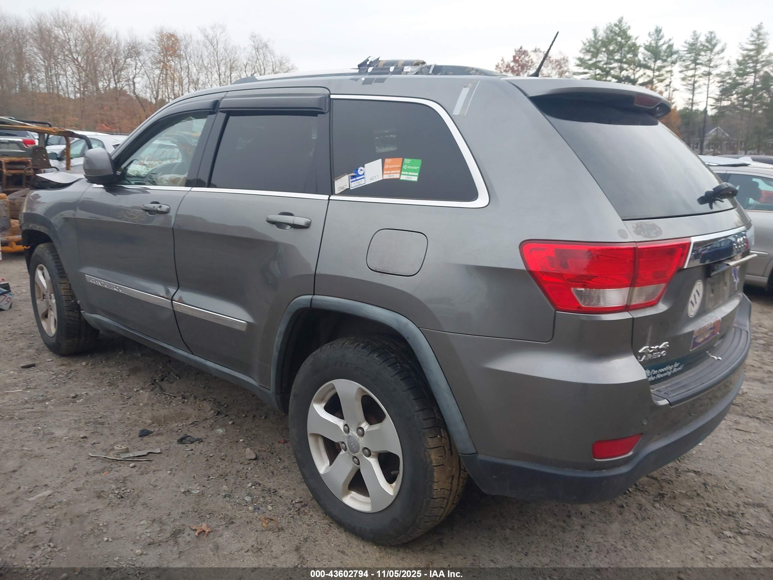 JEEP GRAND image 3