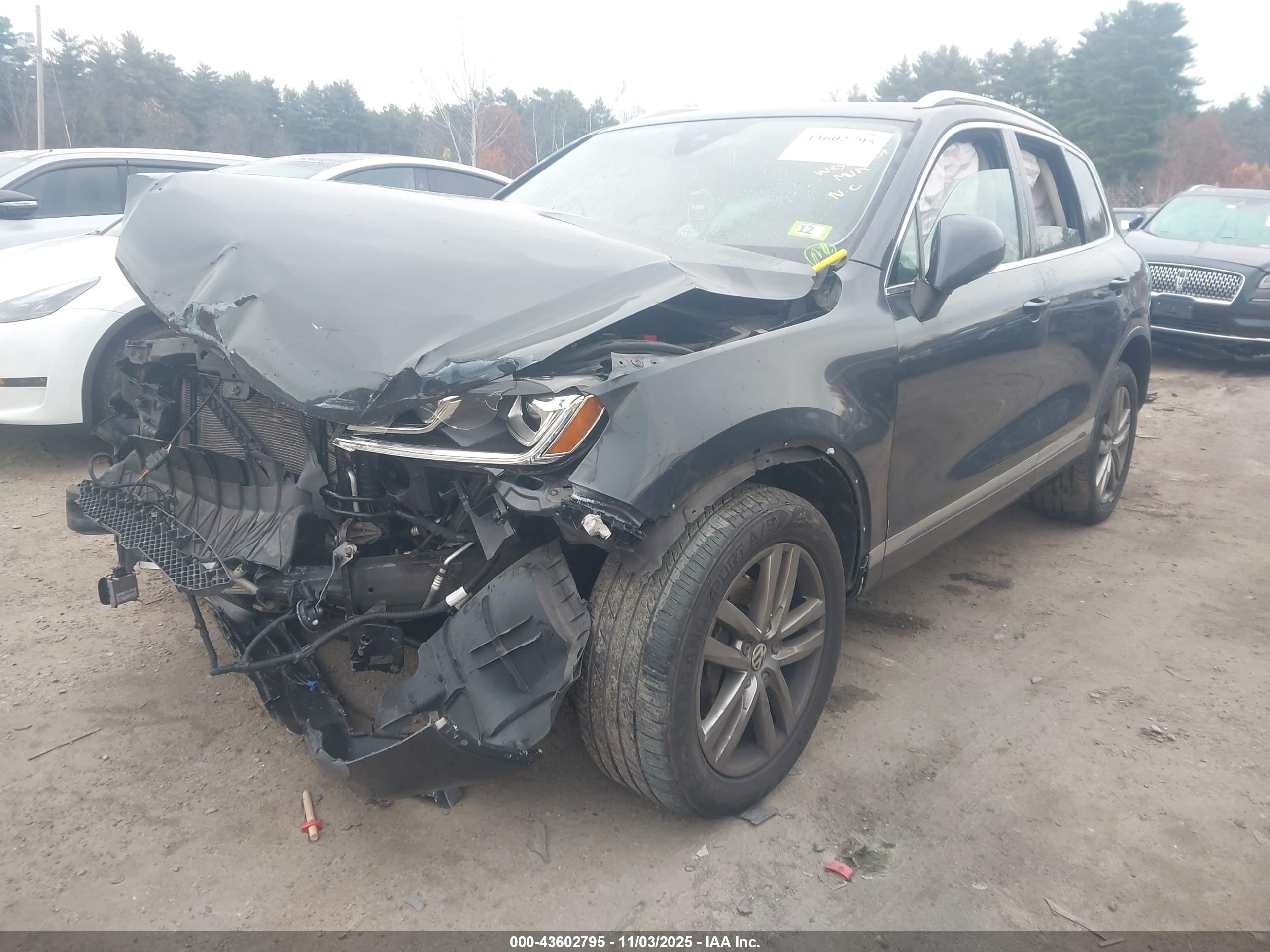 VOLKSWAGEN TOUAREG image 2