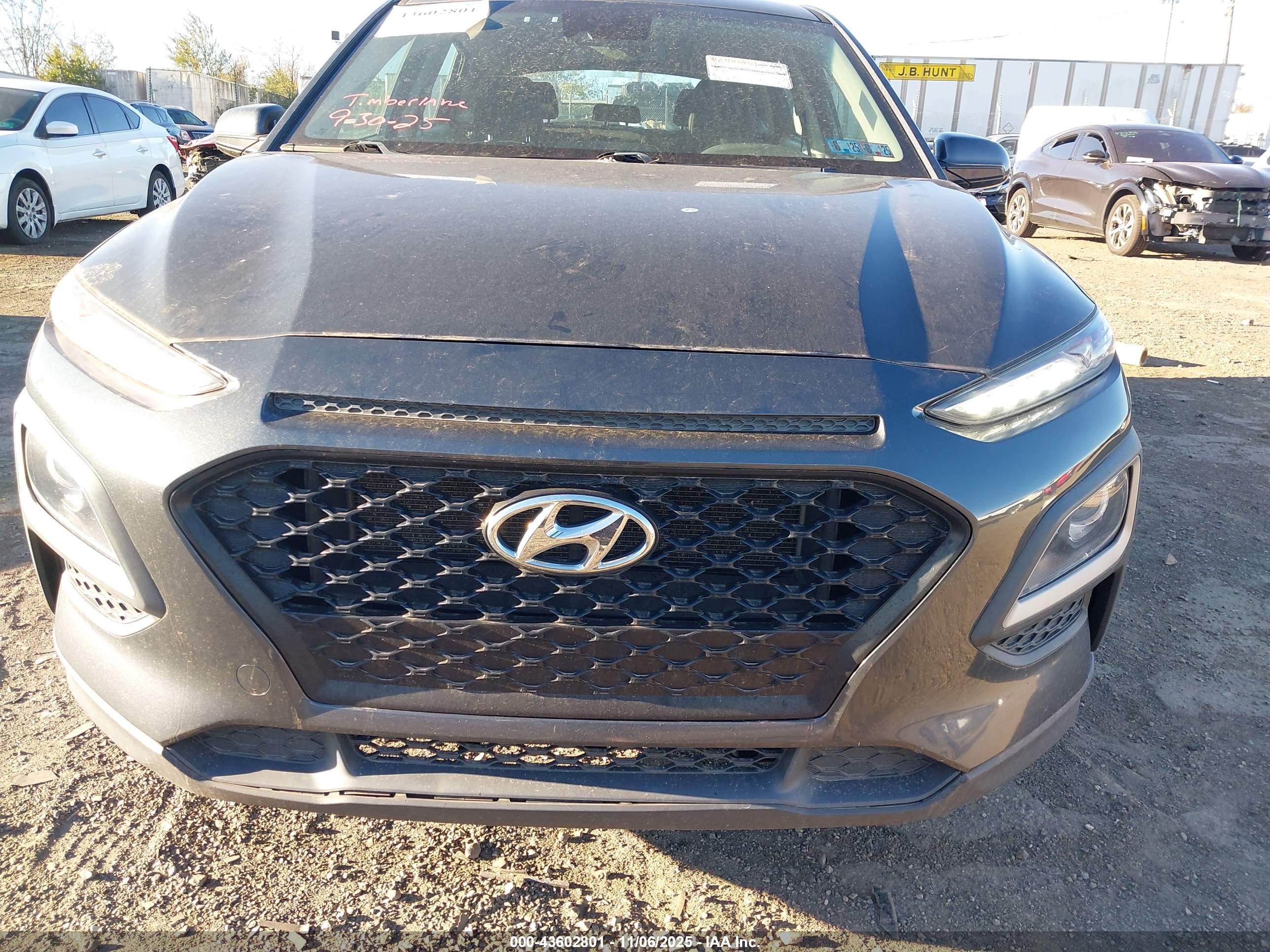 HYUNDAI KONA image 6