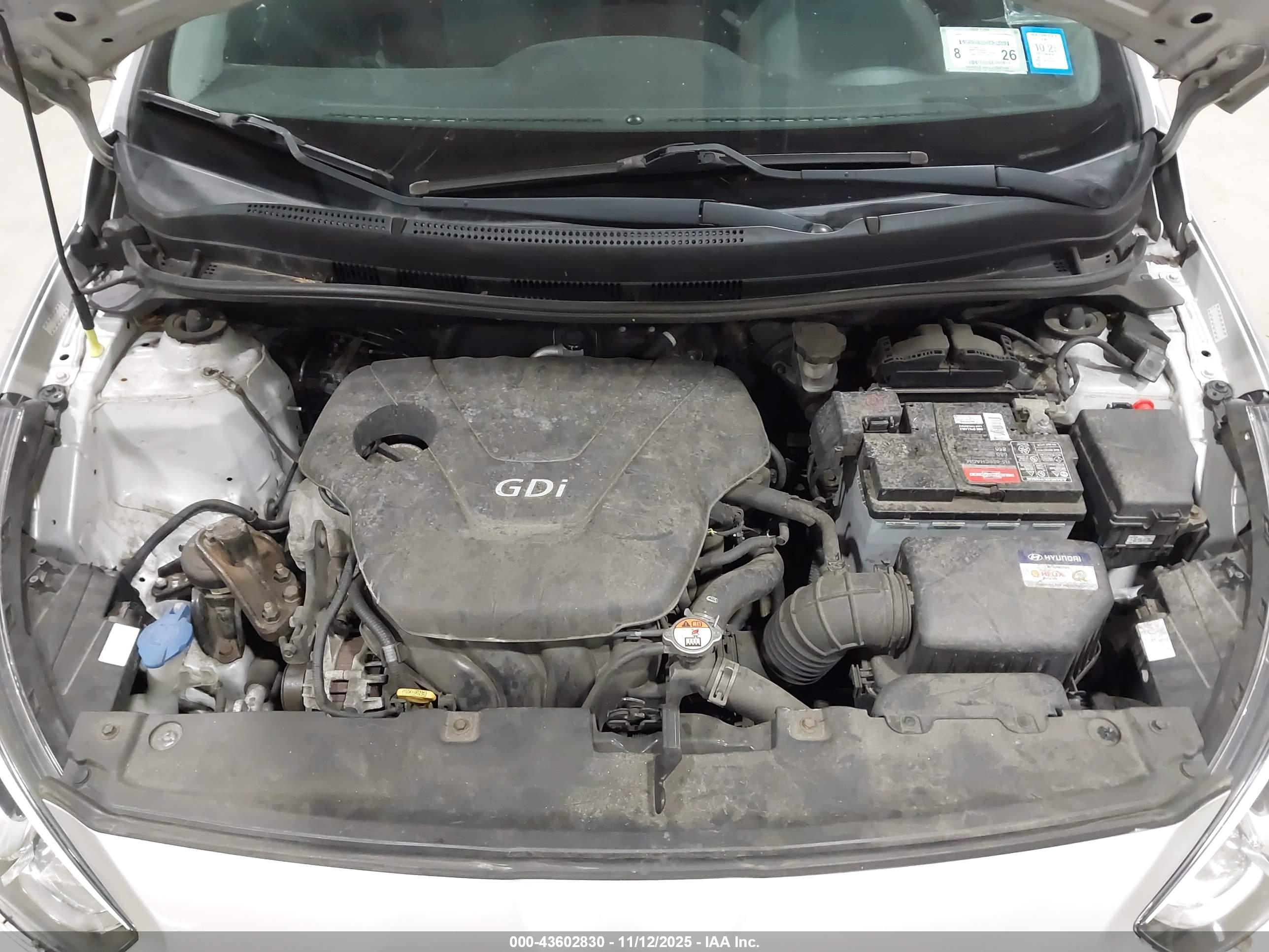 HYUNDAI ACCENT image 10