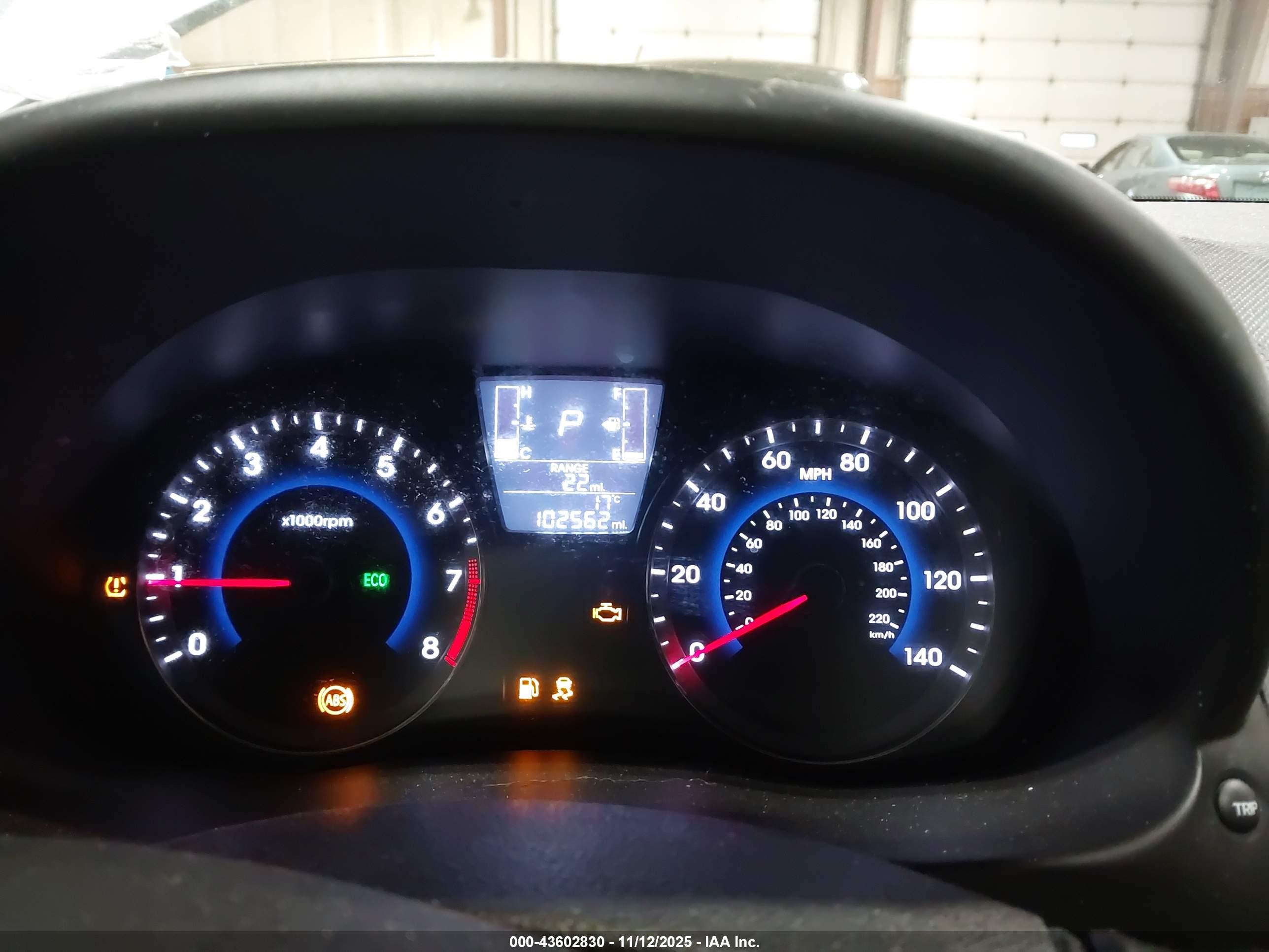 HYUNDAI ACCENT image 7